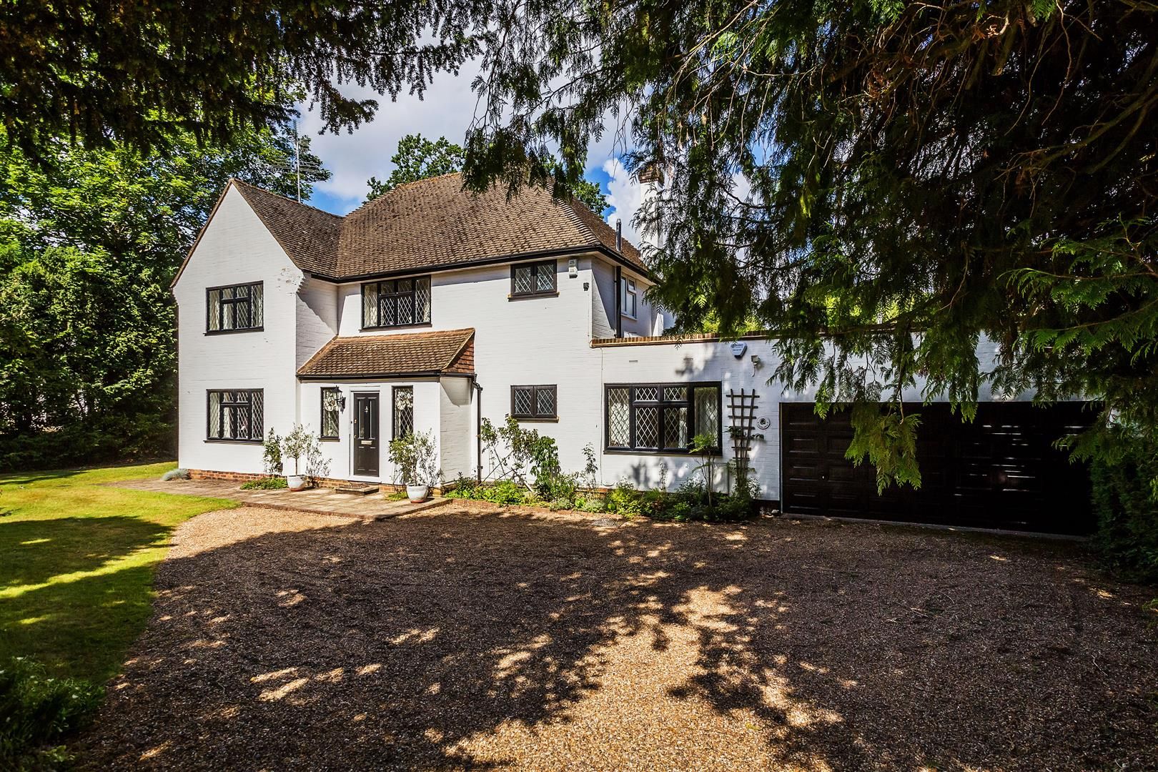 4 bed detached house for sale in Beechwood Avenue, Weybridge KT13 Zoopla