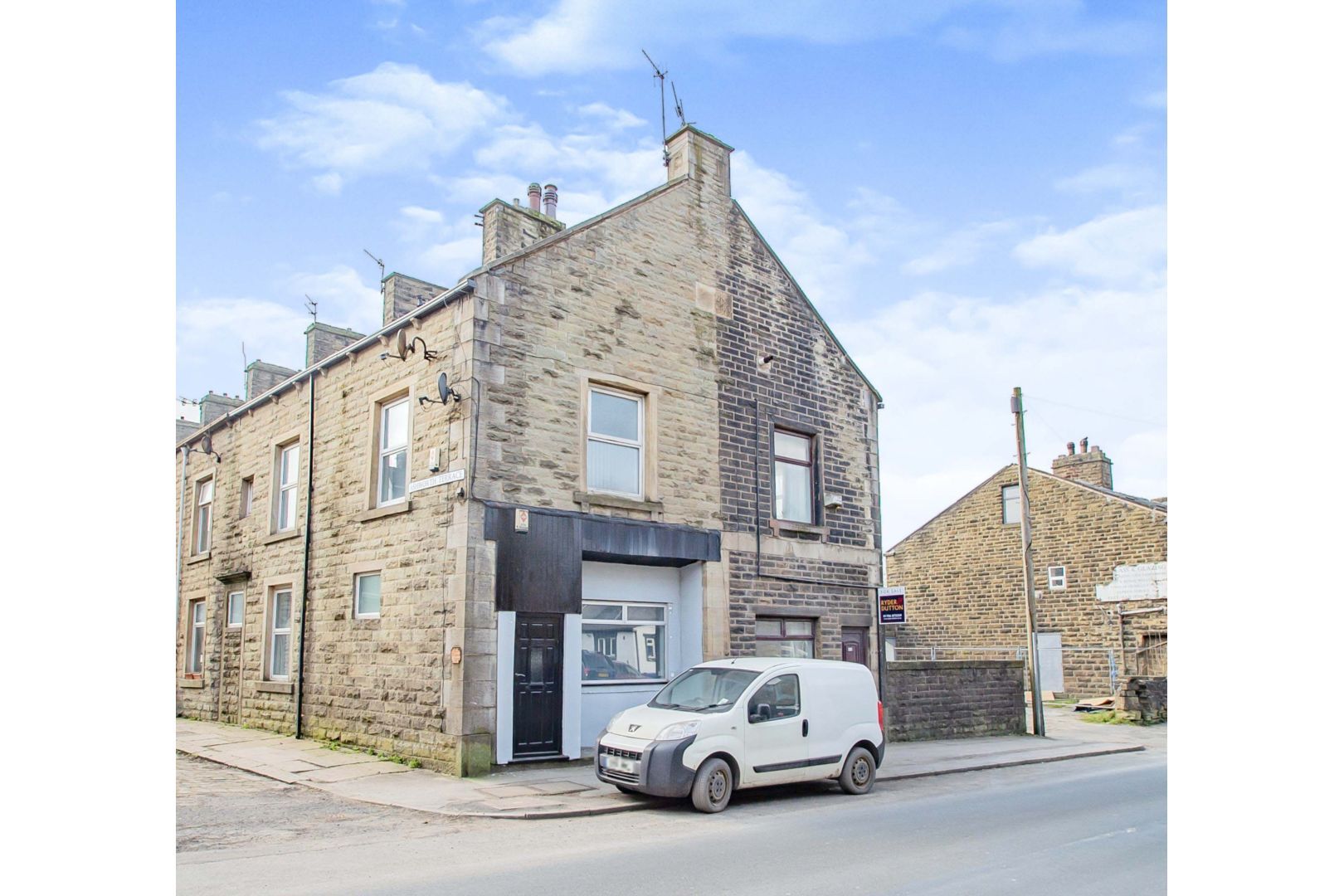 3 bed end terrace house for sale in Newchurch Road, Stacksteads, Bacup