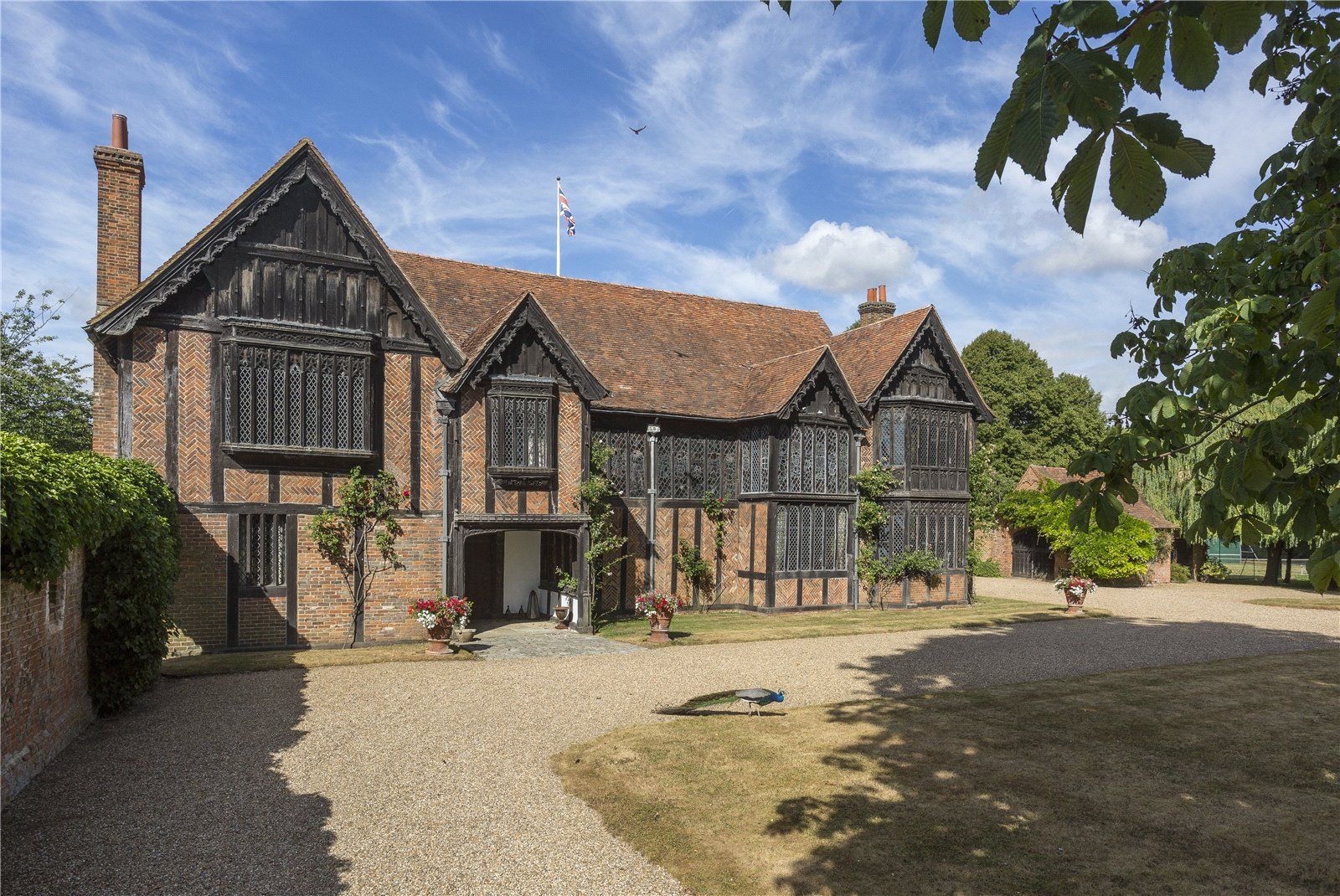 8 bed detached house for sale in Ockwells Road, Cox Green, Maidenhead