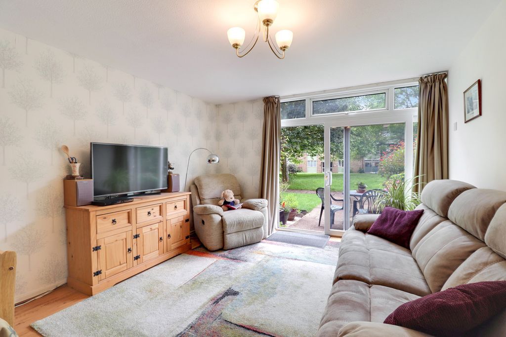 Downsview Court, Guildford GU1  