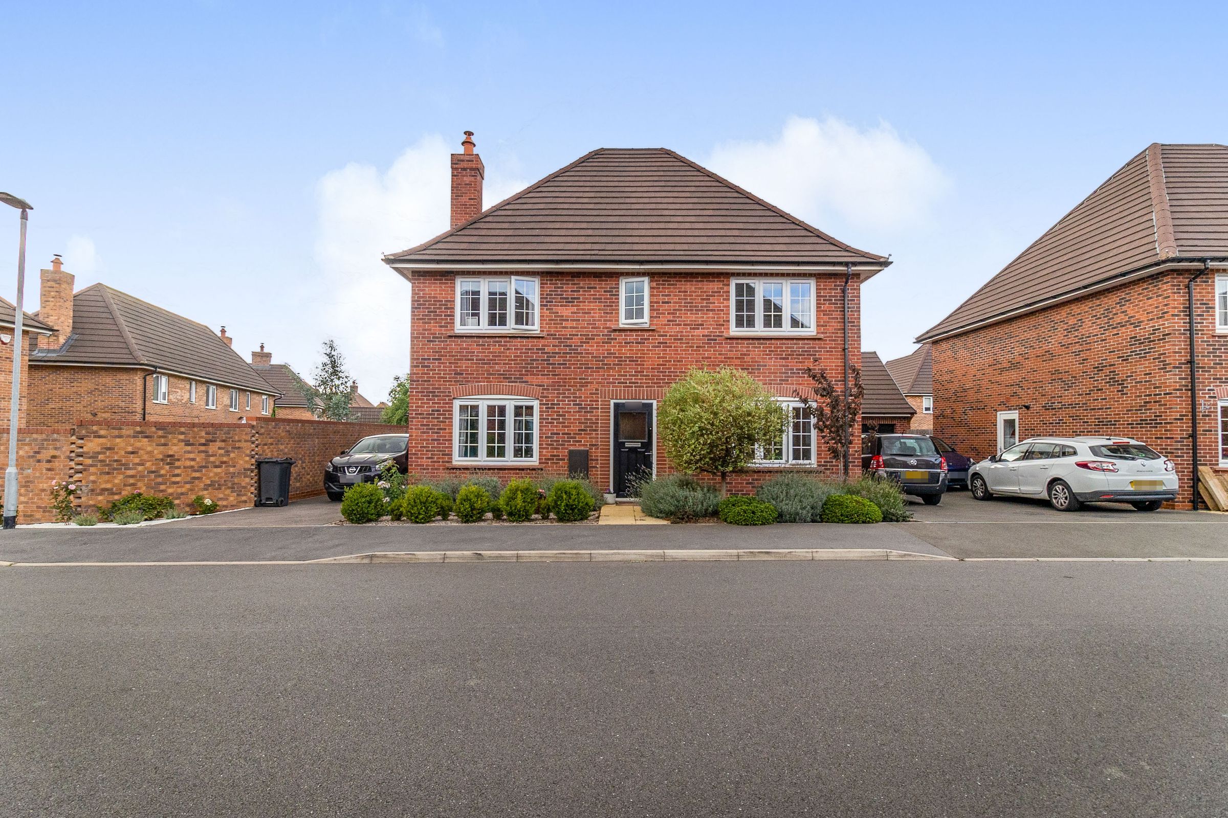 4 bed detached house for sale in Close, Bedford MK43 Zoopla