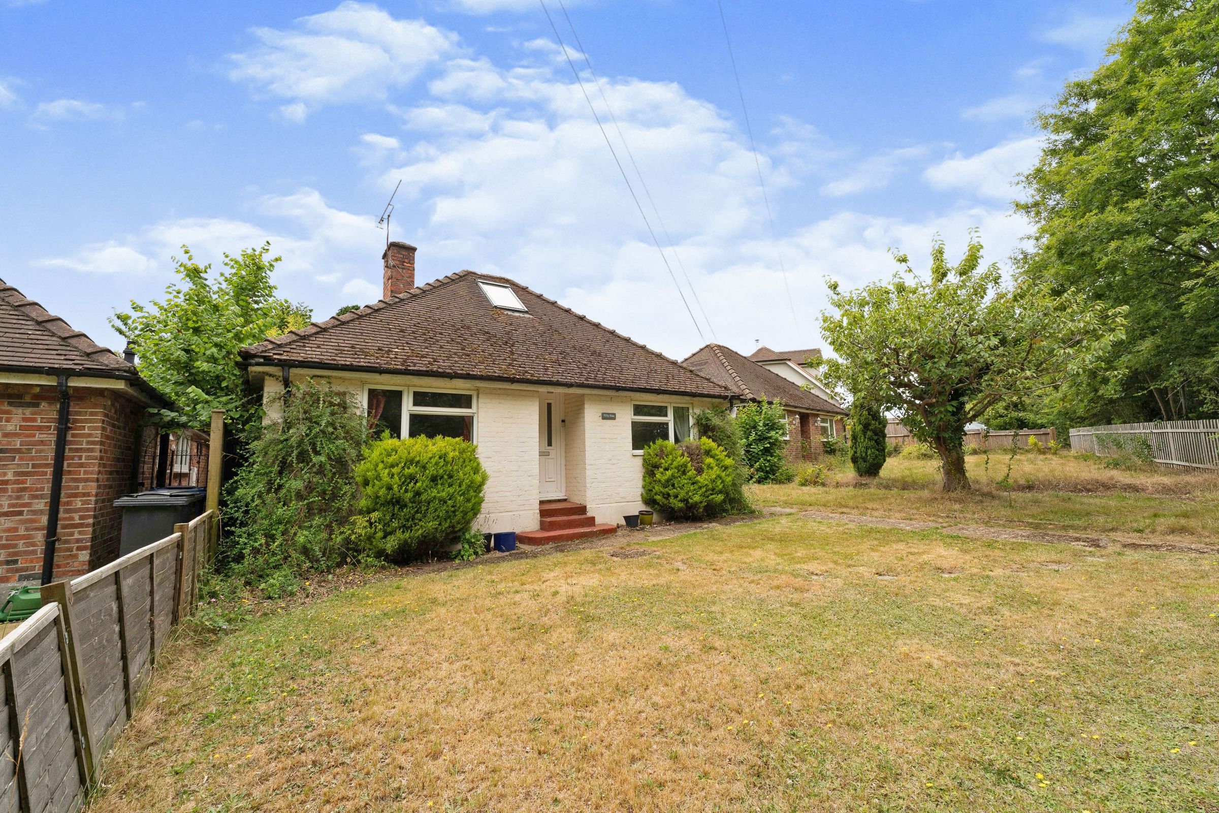 3 bed bungalow for sale in Eashing Lane, Godalming, Surrey GU7 Zoopla