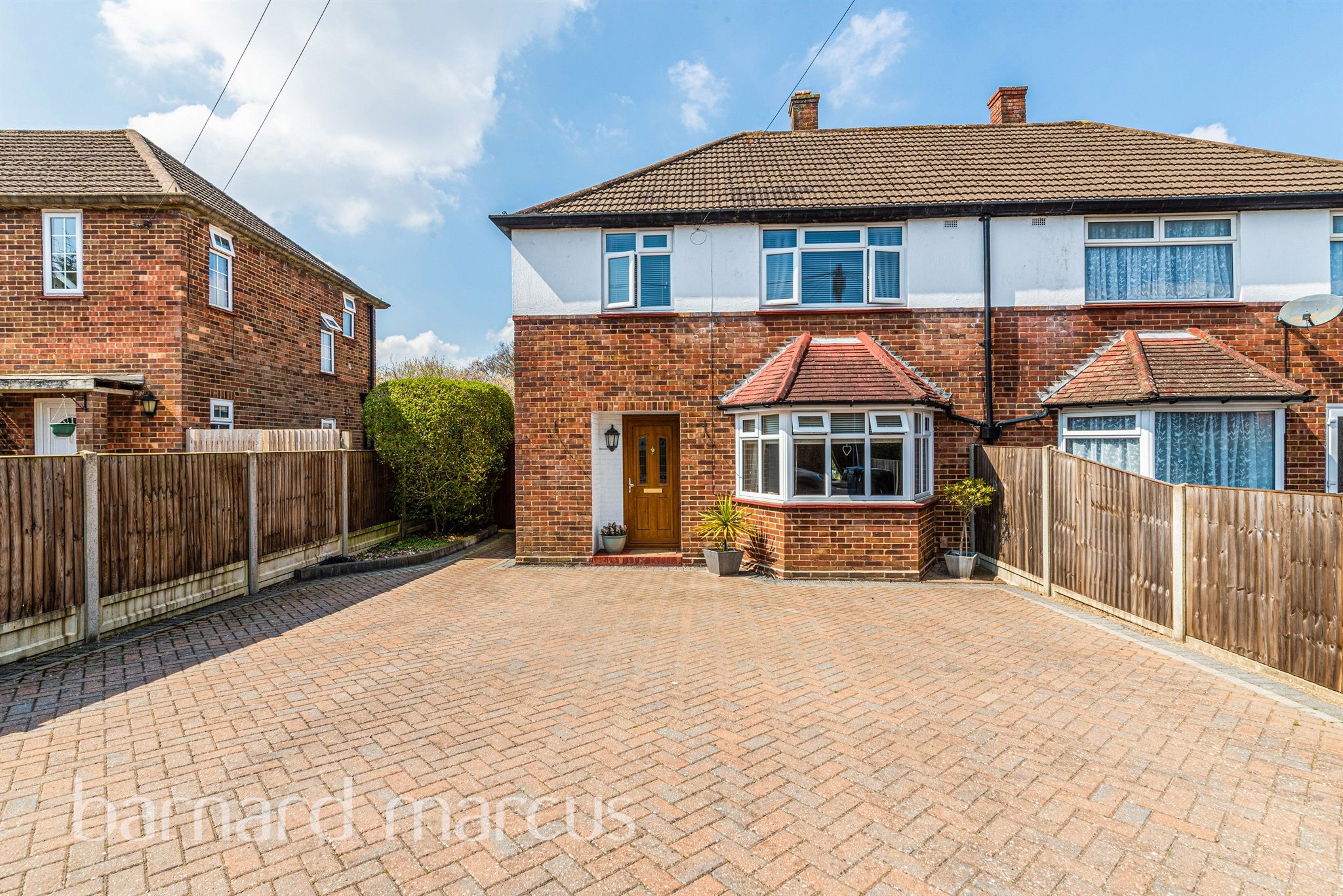 3 bed semidetached house for sale in Wentworth Way, South Croydon CR2