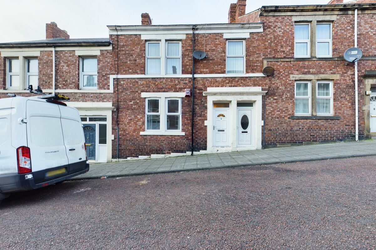 2 bed flat for sale in Rosebery Avenue, Deckham, Gateshead NE8 Zoopla