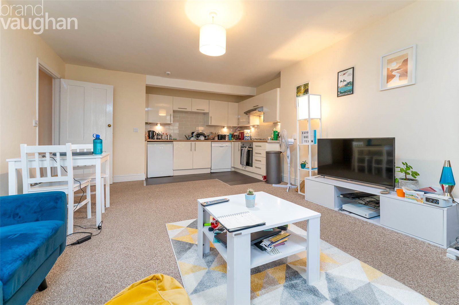 2 bed flat to rent in Montpelier Crescent, Brighton, East Sussex BN1