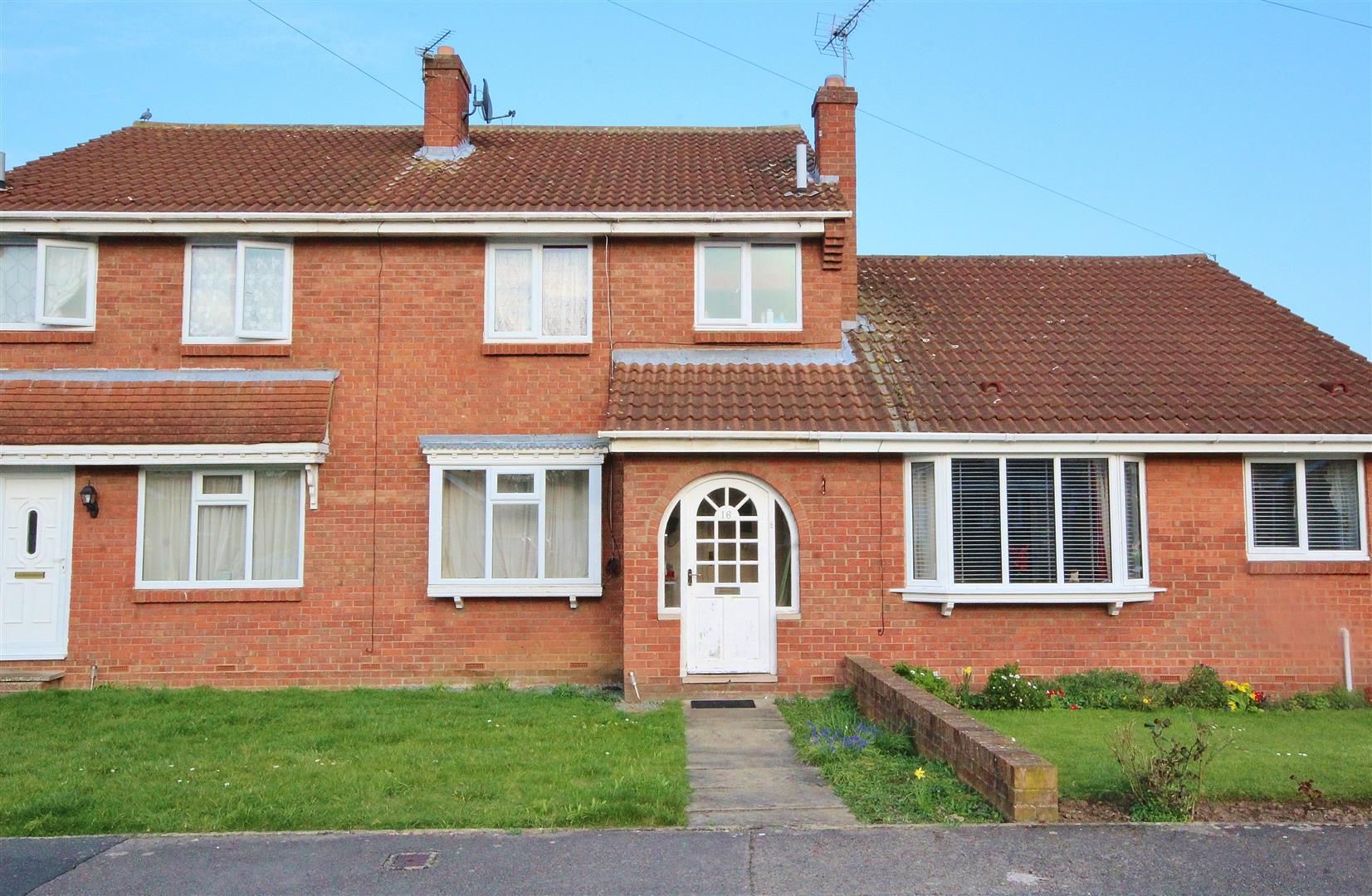 3 bed terraced house for sale in Beech Drive, South Milford, Leeds LS25