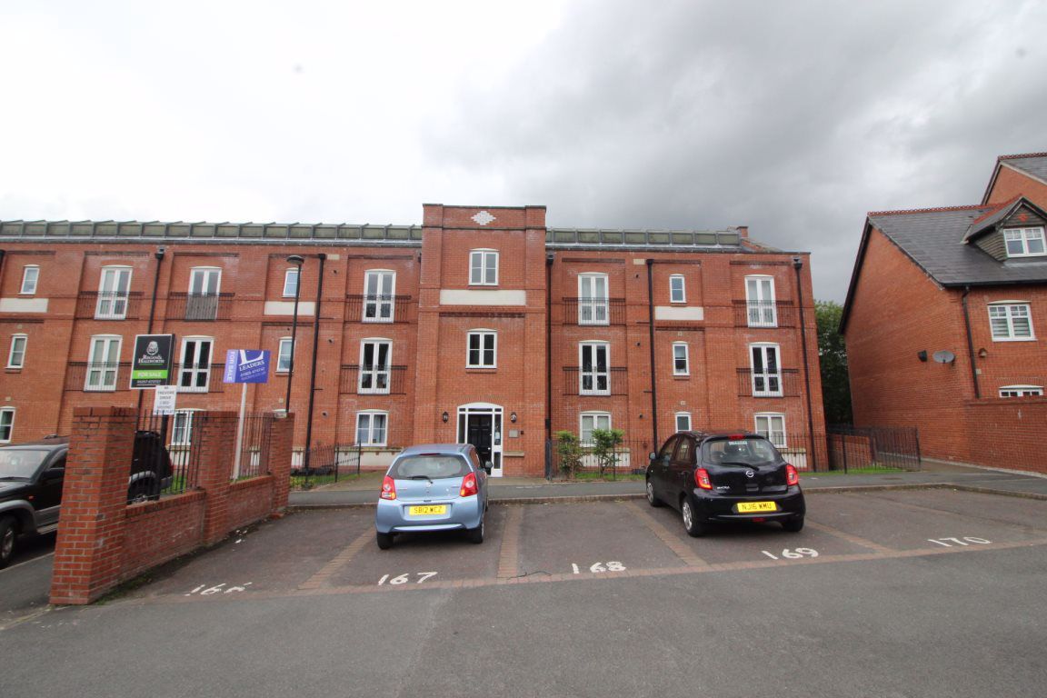 2 bed flat to rent in Trevore Drive, Standish, Wigan WN1 Zoopla