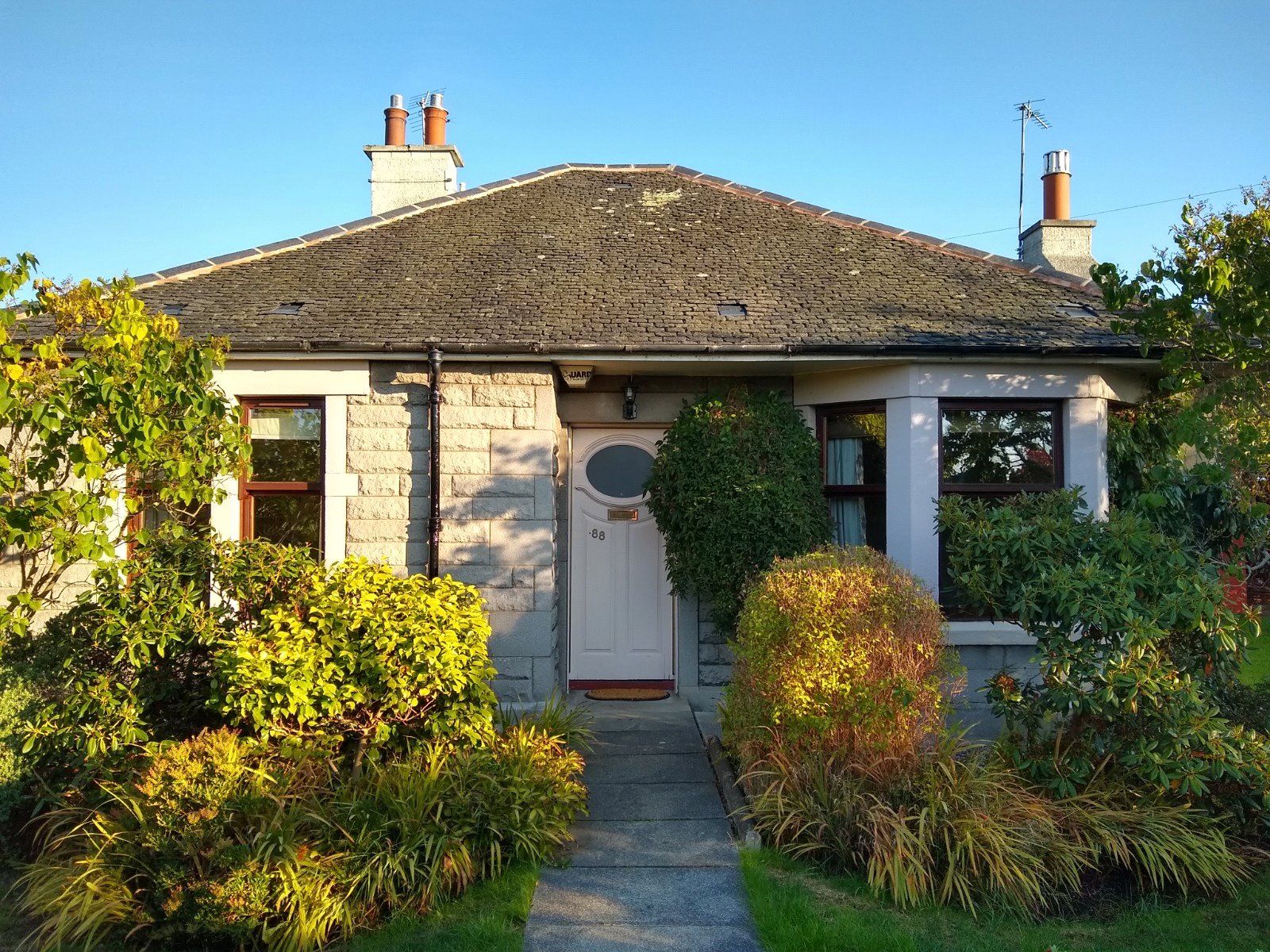 4 bed detached bungalow to rent in March Road, Edinburgh, Midlothian