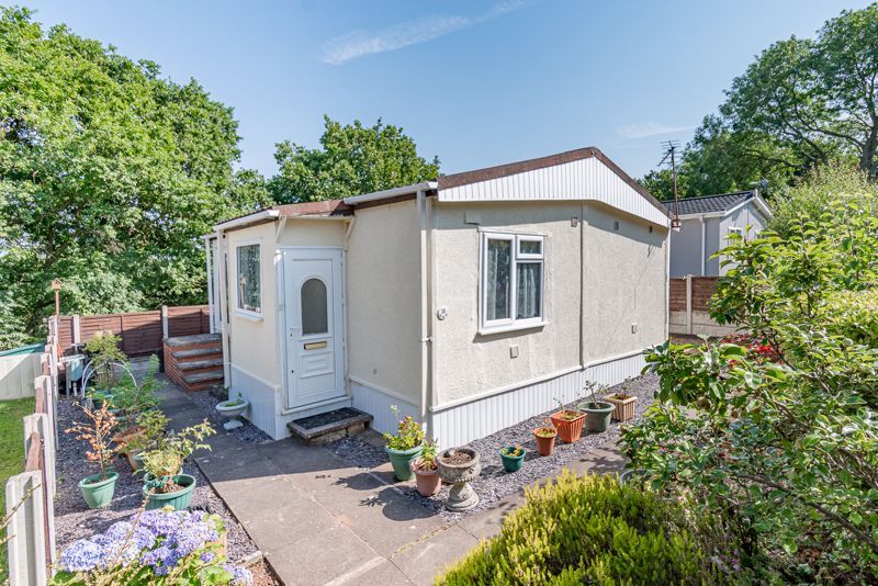 2 bed mobile/park home for sale in Daleswood Park, Winwood Heath Road
