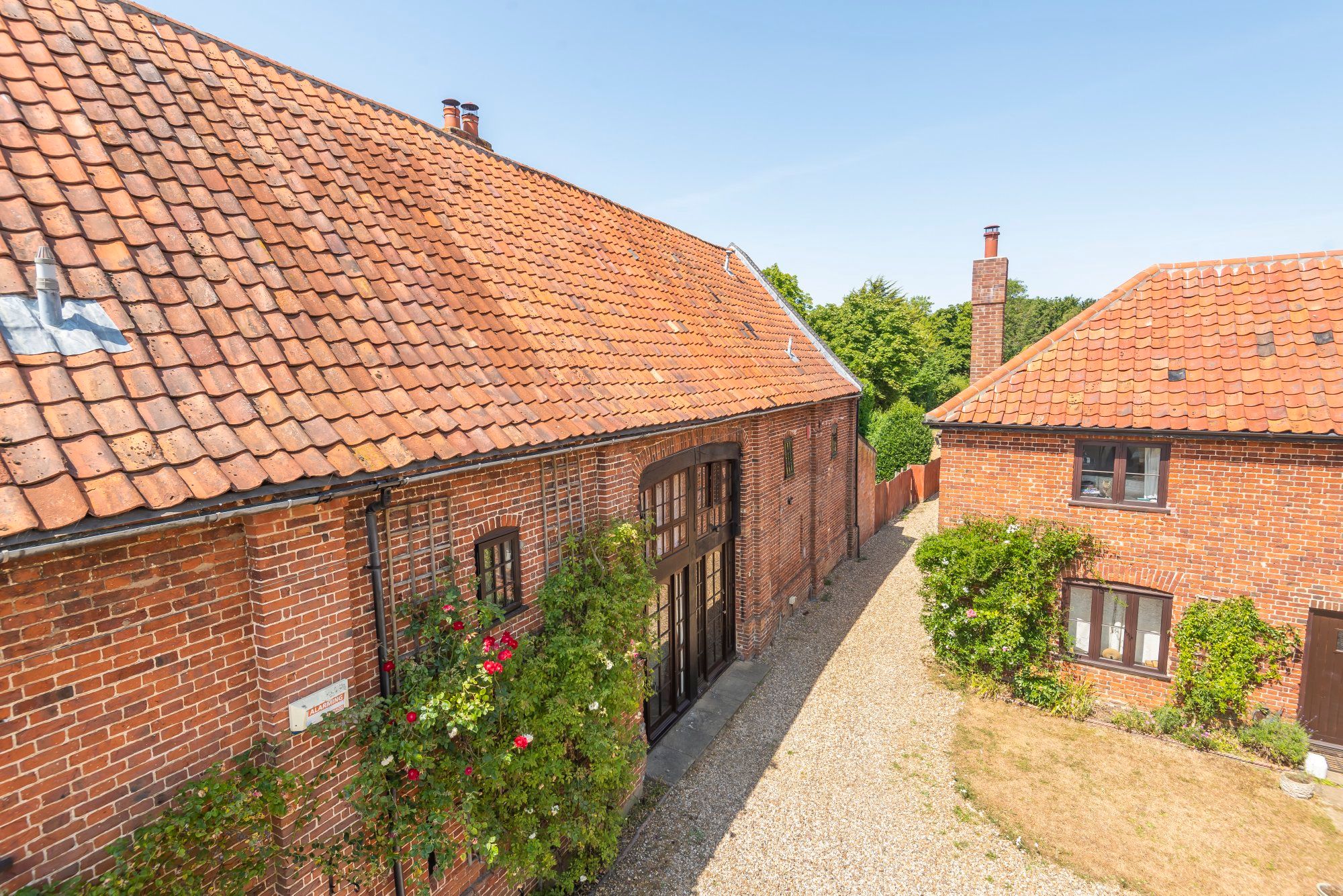 3 bed barn conversion for sale in Rectory Lane, Mulbarton, Norwich NR14