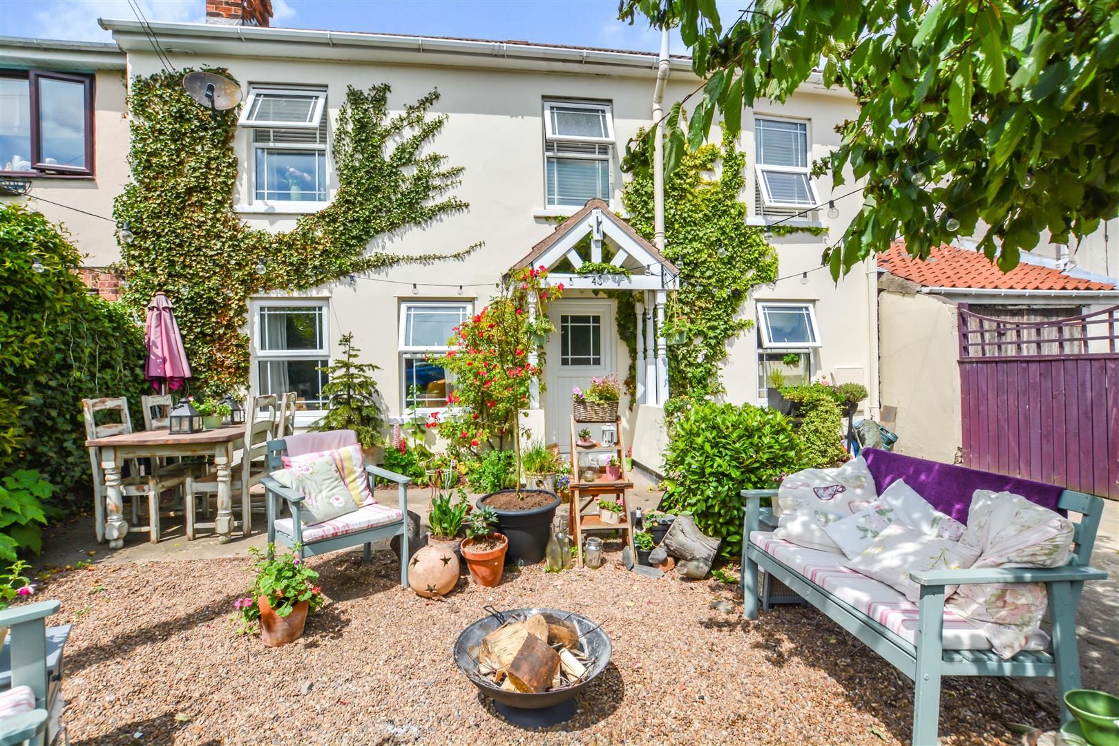 2 bed semidetached house for sale in Cross Street, Crowle, Scunthorpe