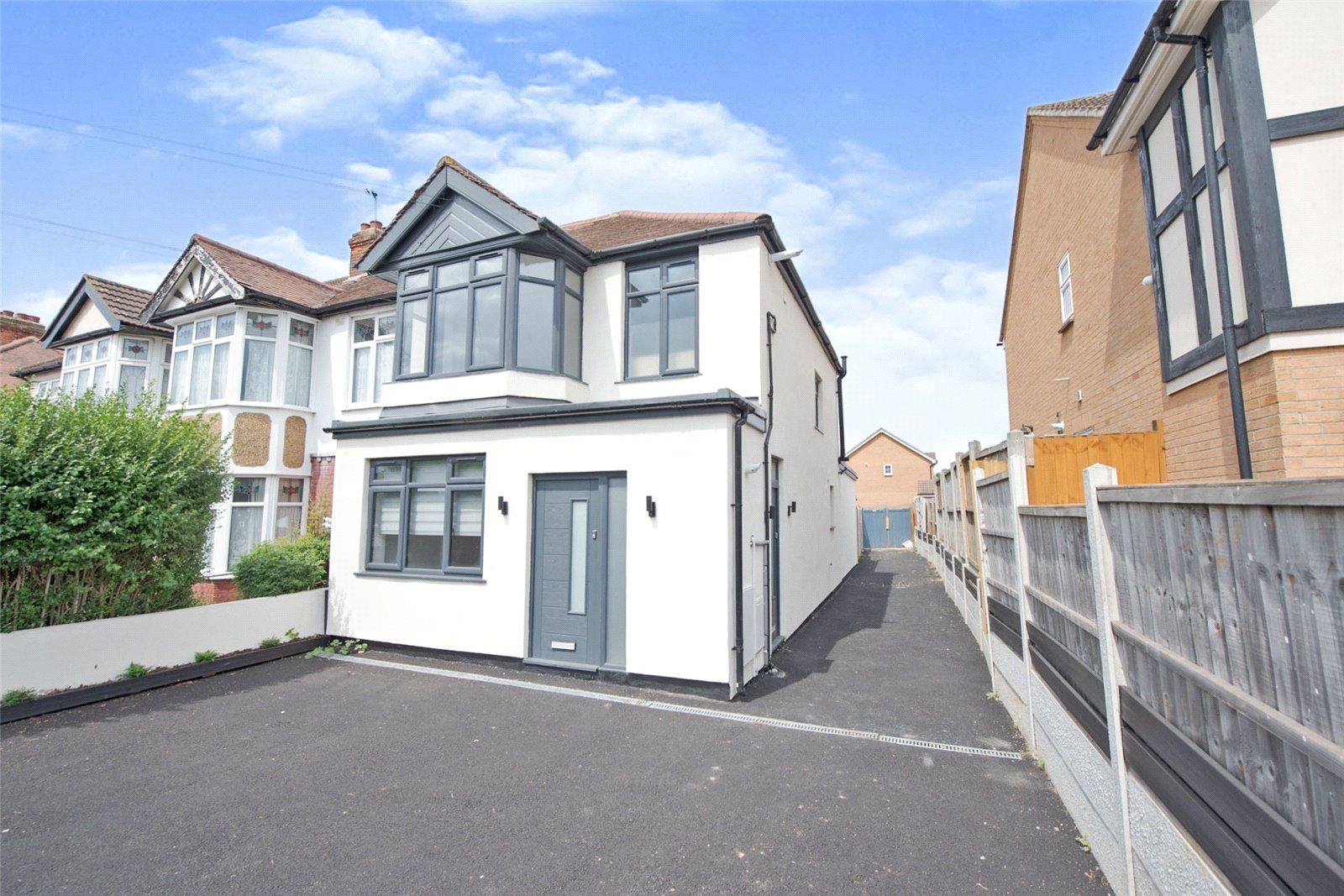 1 bed for sale in Chase Cross Road, Collier Row, Romford RM5