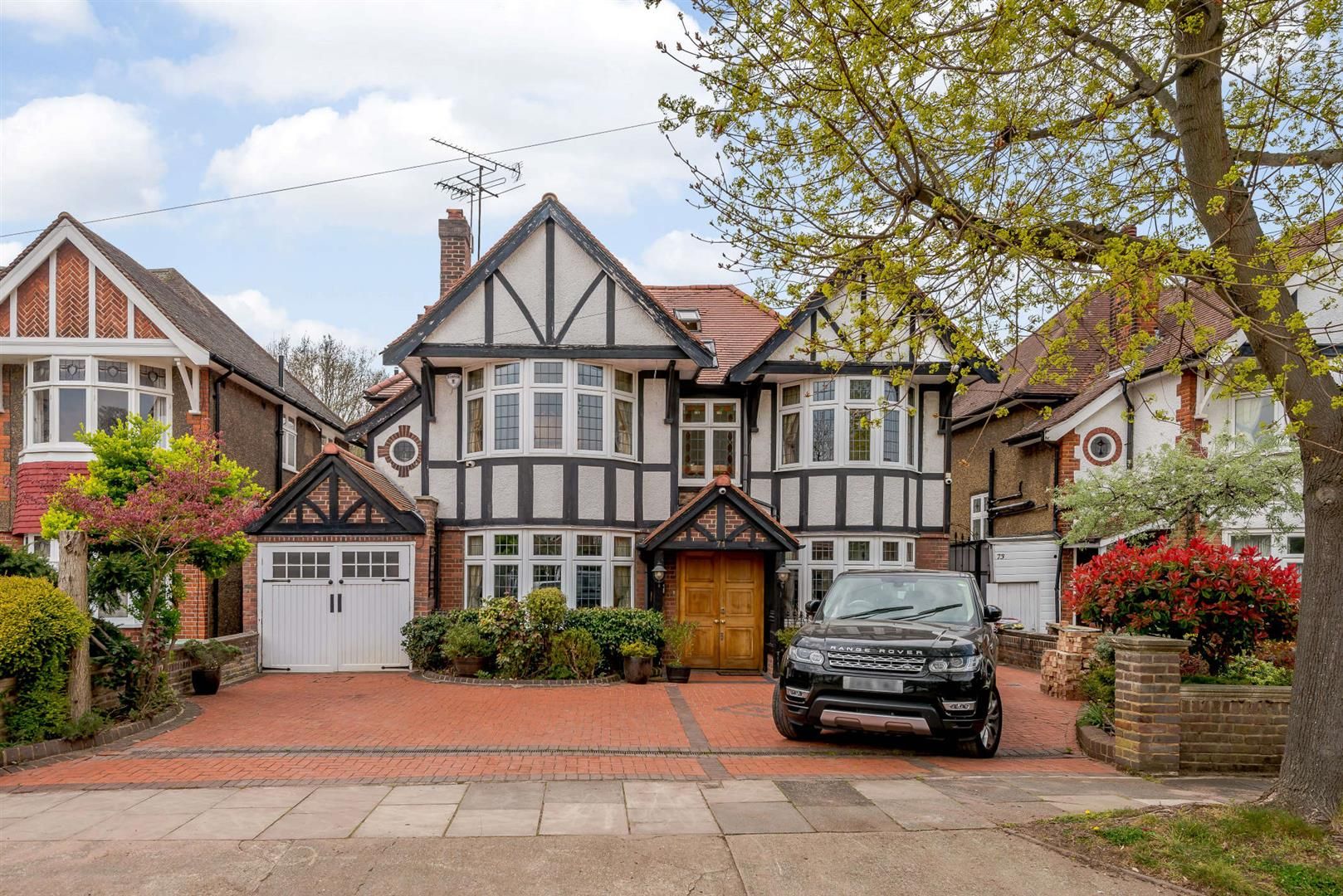 The Chine, Grange Park, London N21  