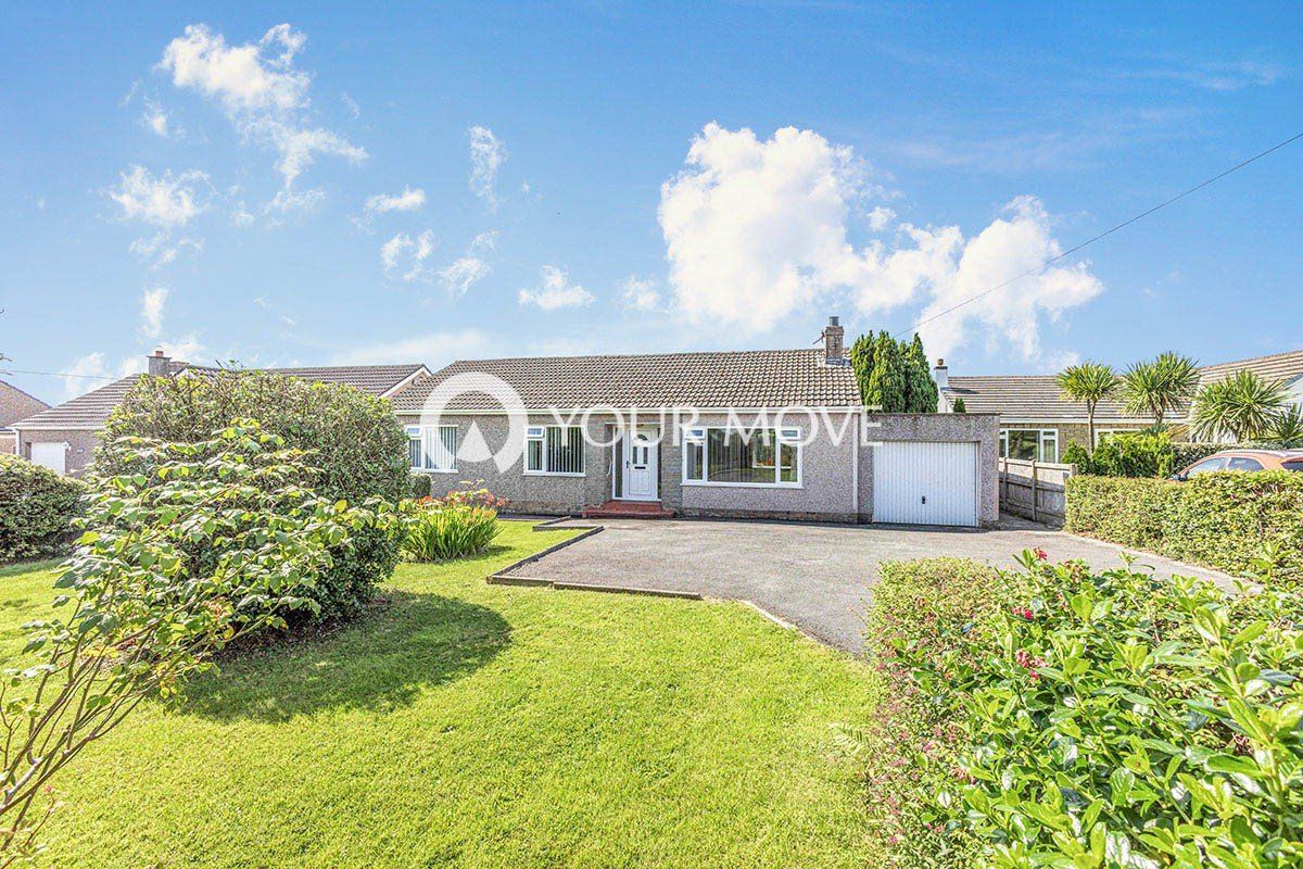 3 bed bungalow for sale in Whitehaven Road, Cleator Moor, Cumbria CA25