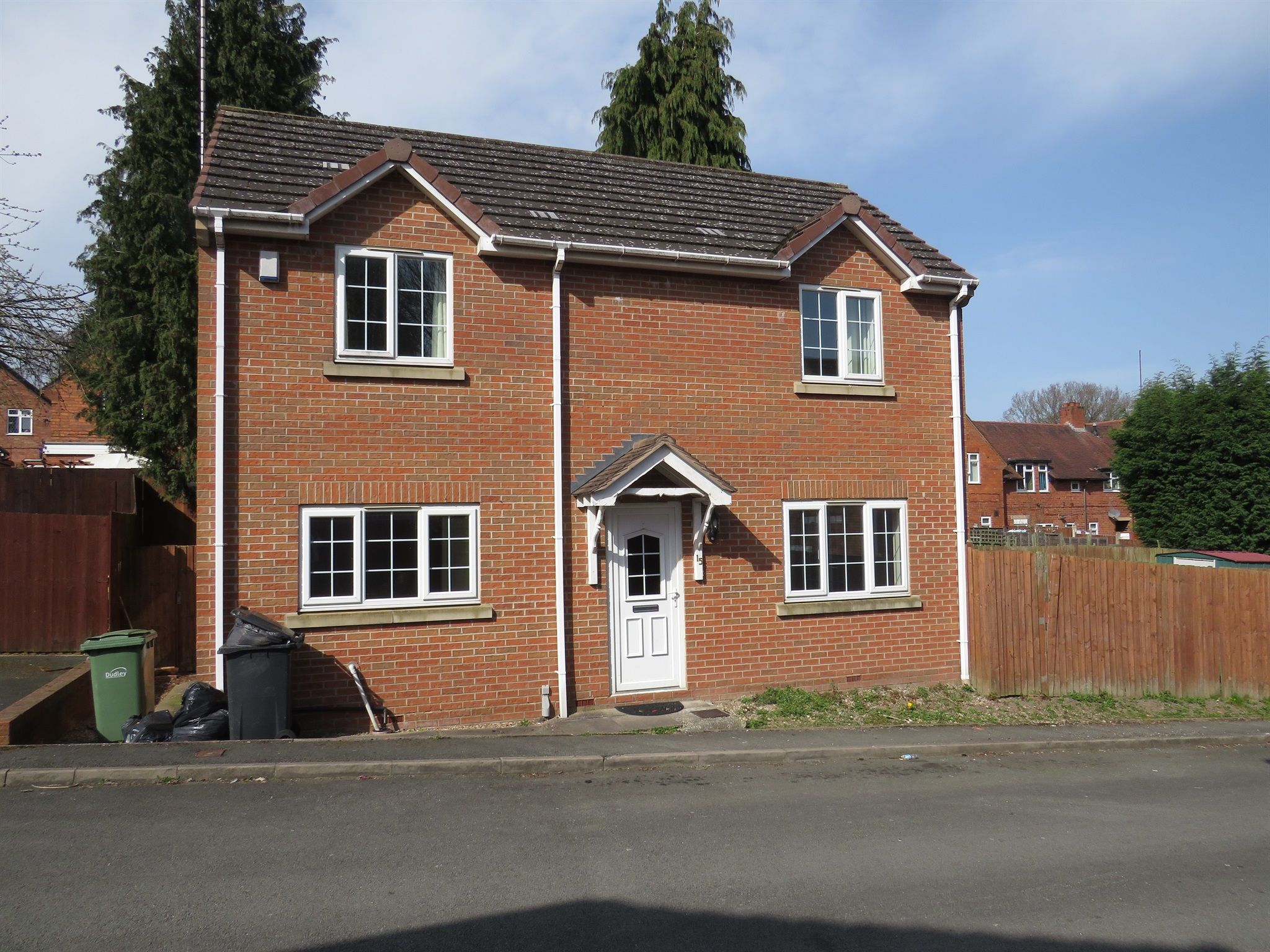 3 bed detached house for sale in Edwinstowe Close, Brierley Hill DY5