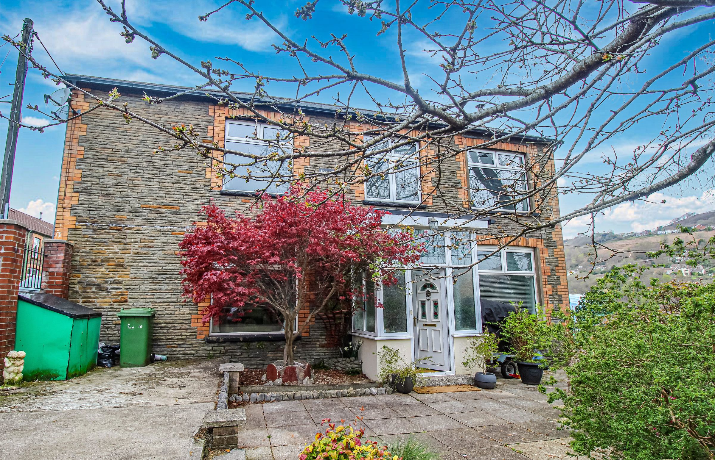 4 bed end terrace house for sale in Maesycoed Road, Pontypridd CF37