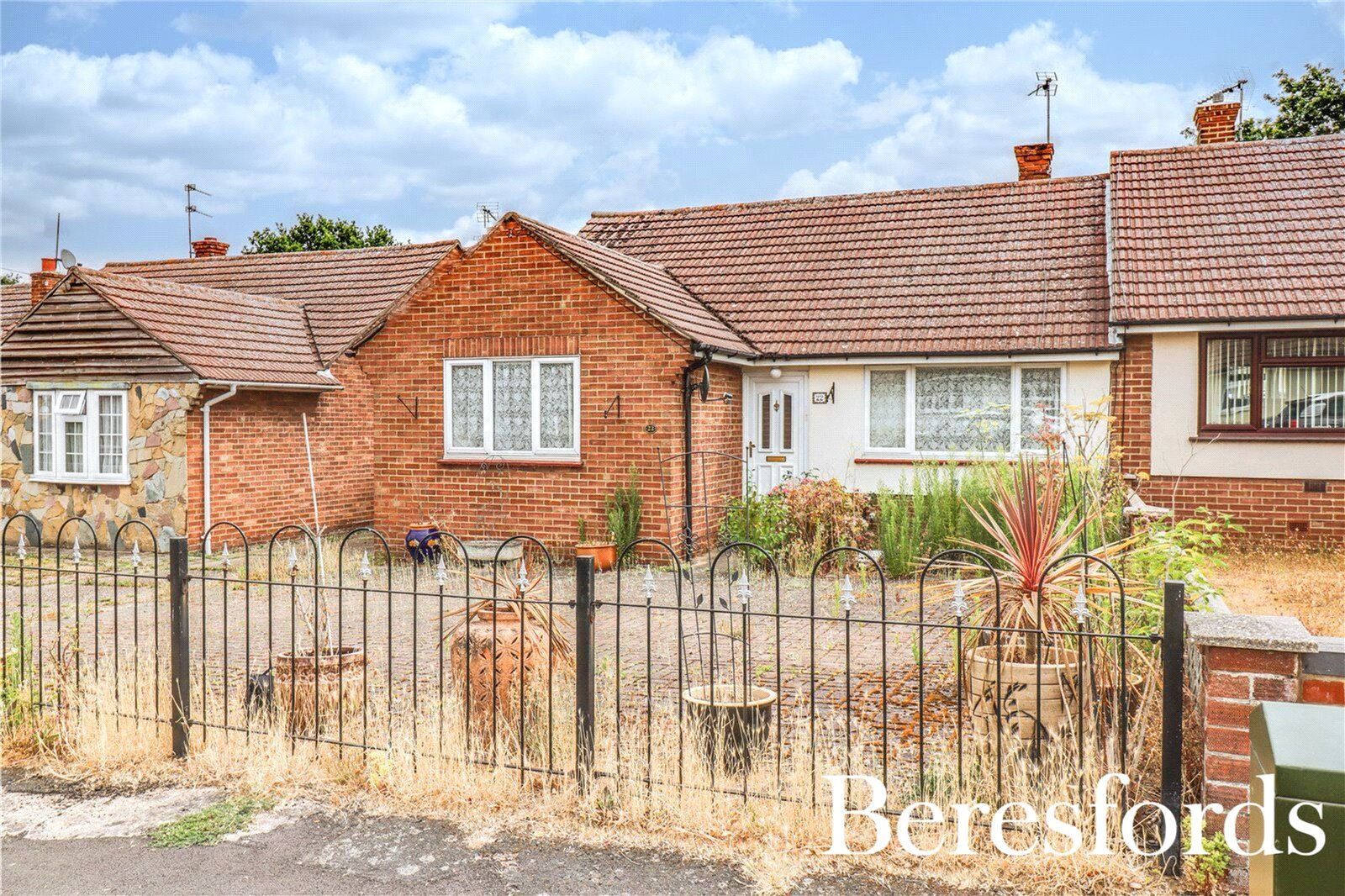 2 bed bungalow for sale in Edinburgh Gardens, Braintree CM7 Zoopla