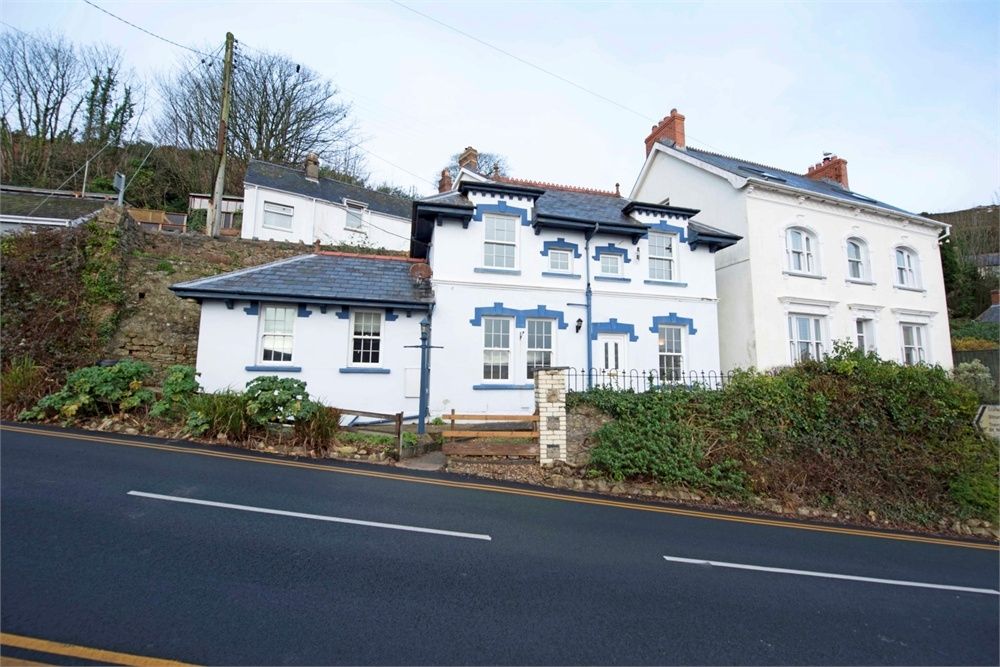 2 bed cottage for sale in Goodwick Square, Goodwick, Pembrokeshire SA64