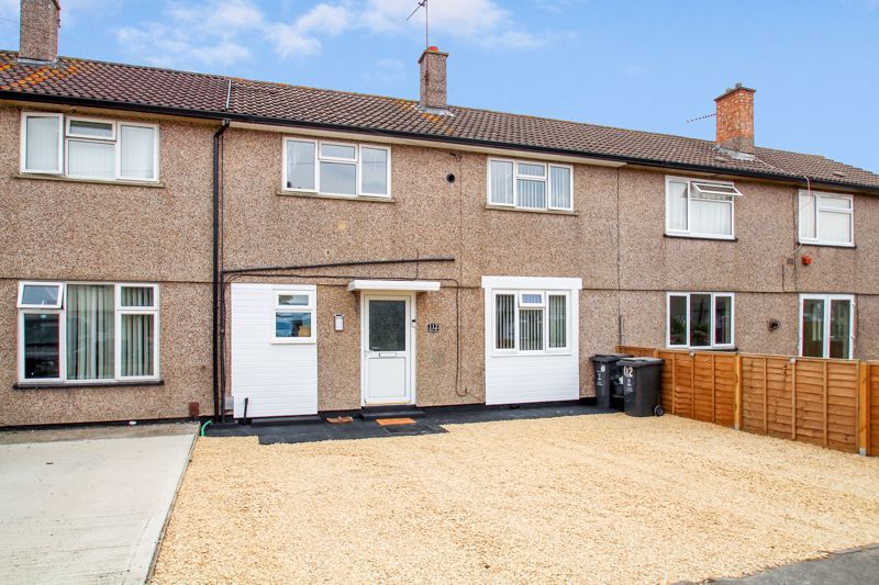 3 bed terraced house for sale in Frobisher Drive, Walcot, Swindon SN3