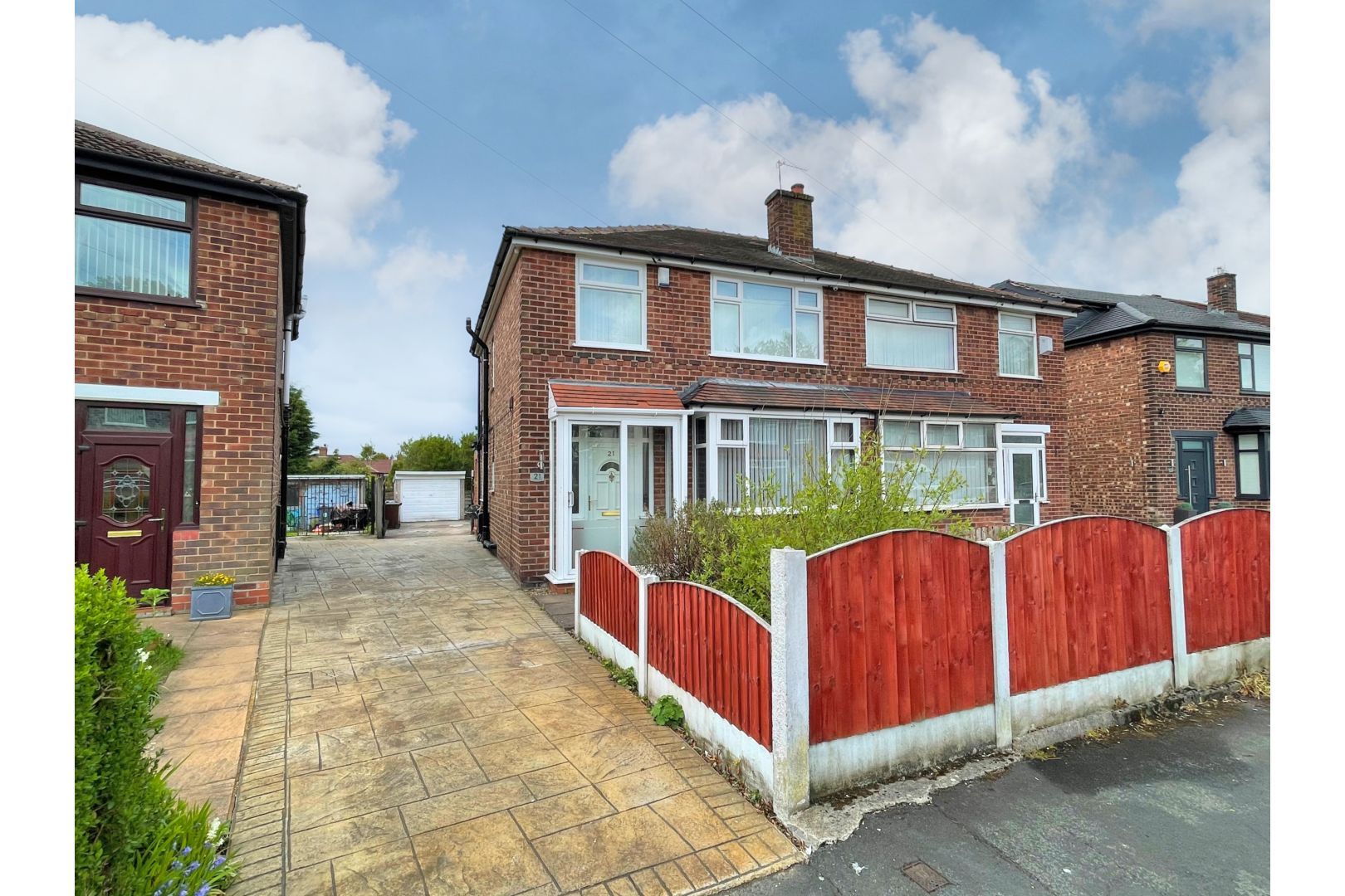 Walmersley Road Manchester M40  