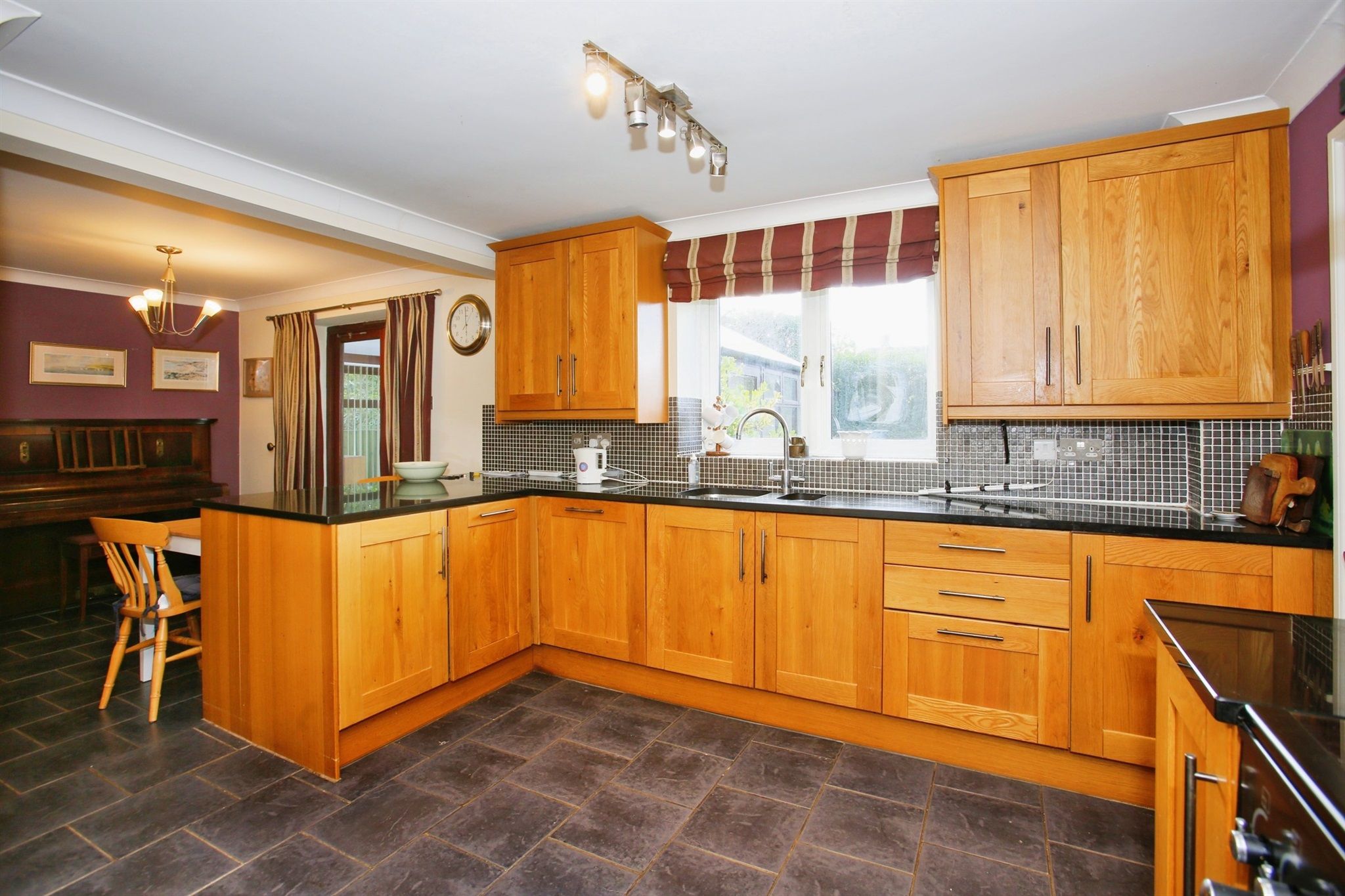 4 bed detached house for sale in Langlands, StokeSubHamdon TA14 Zoopla