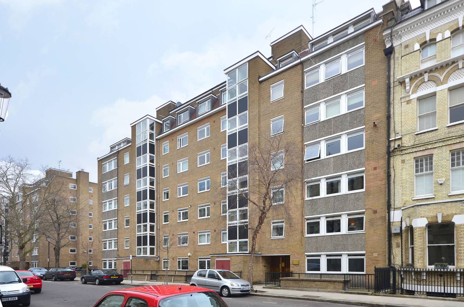 1 bed flat for sale in Elm Park Gardens, South Kensington, London SW10