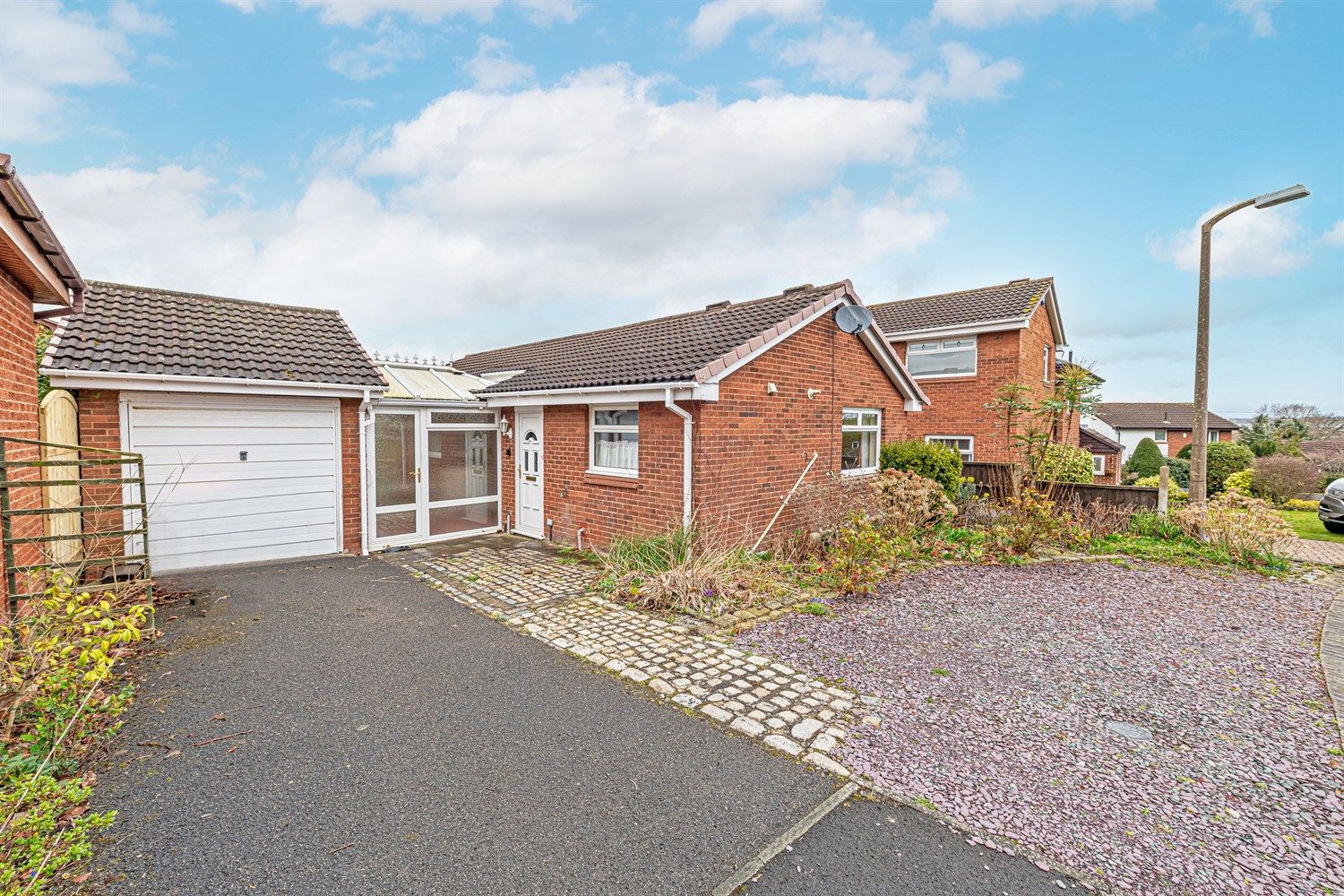 3 bed detached bungalow for sale in Barn Croft, Helsby, Frodsham WA6