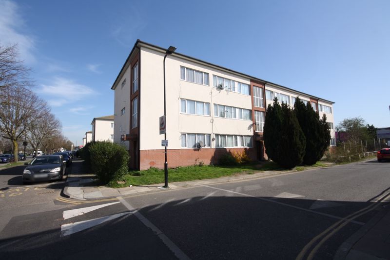 2 bed flat for sale in Lady Margaret Road, Southall UB1 Zoopla