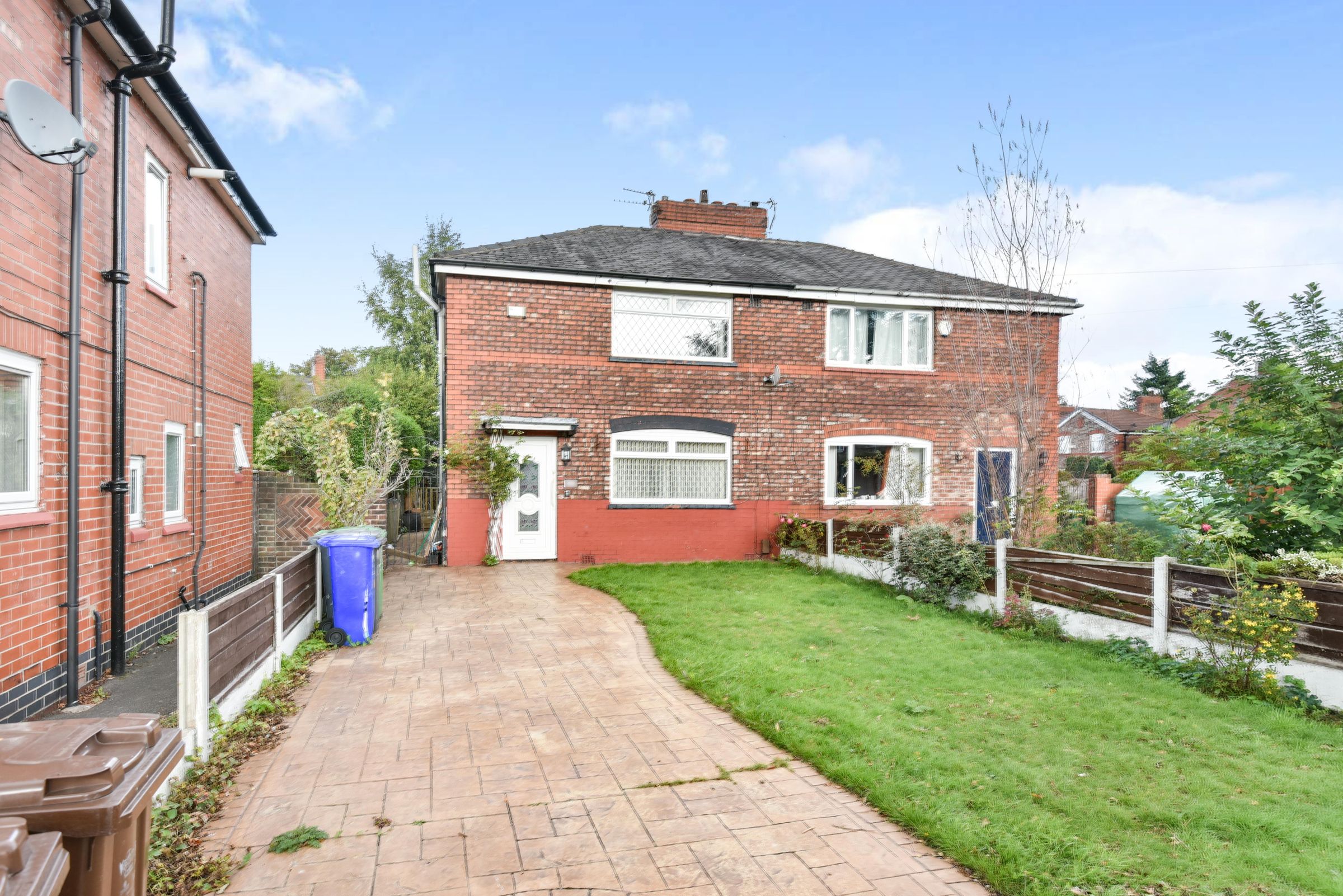 3 bed semidetached house for sale in Darley Avenue, Chorlton Cum Hardy