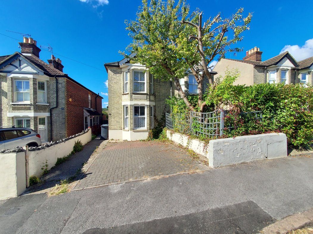 3 bed property to rent in Totteridge Avenue, High HP13 Zoopla