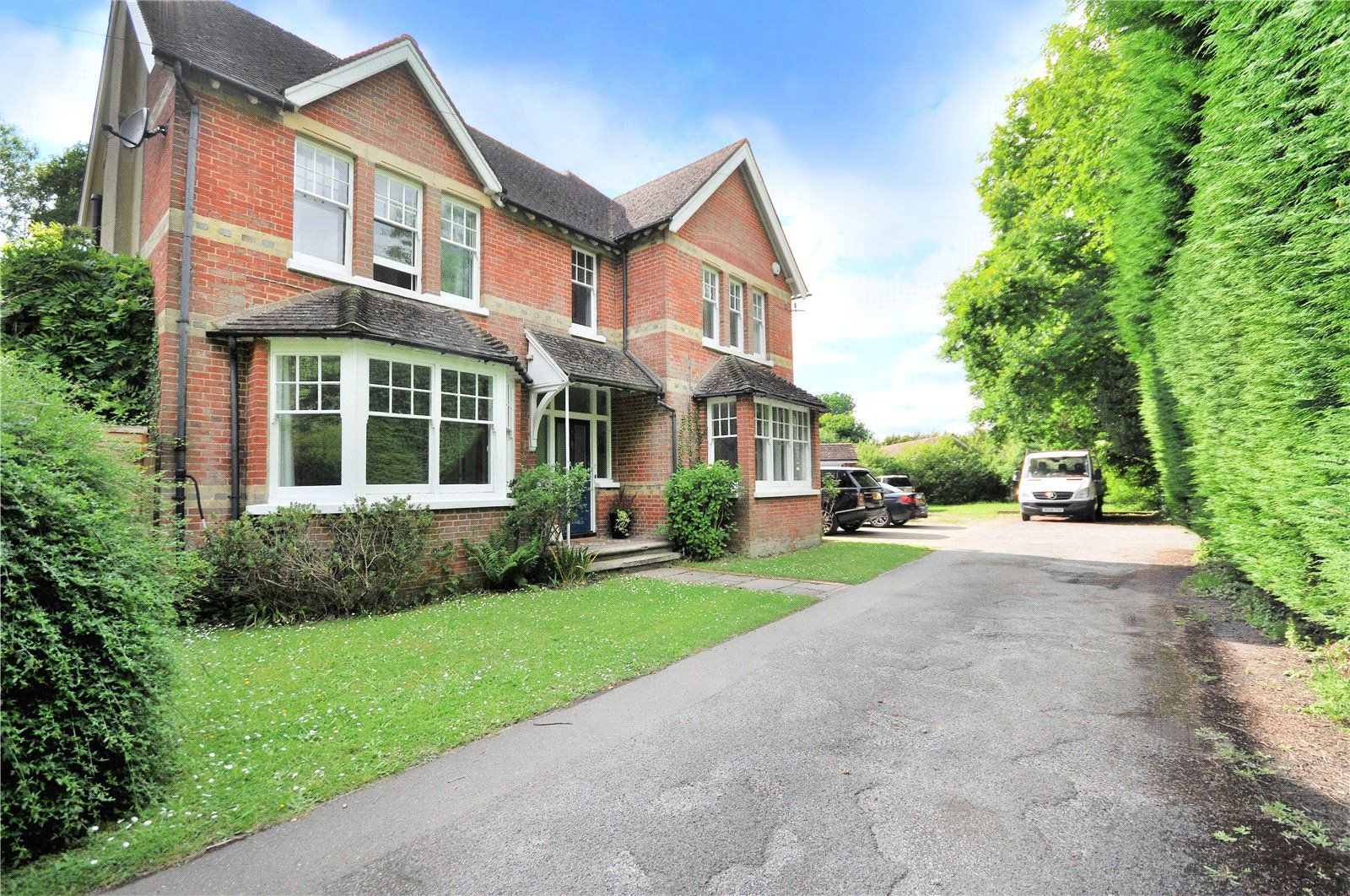 5 bed detached house for sale in Horley, Surrey RH6 Zoopla