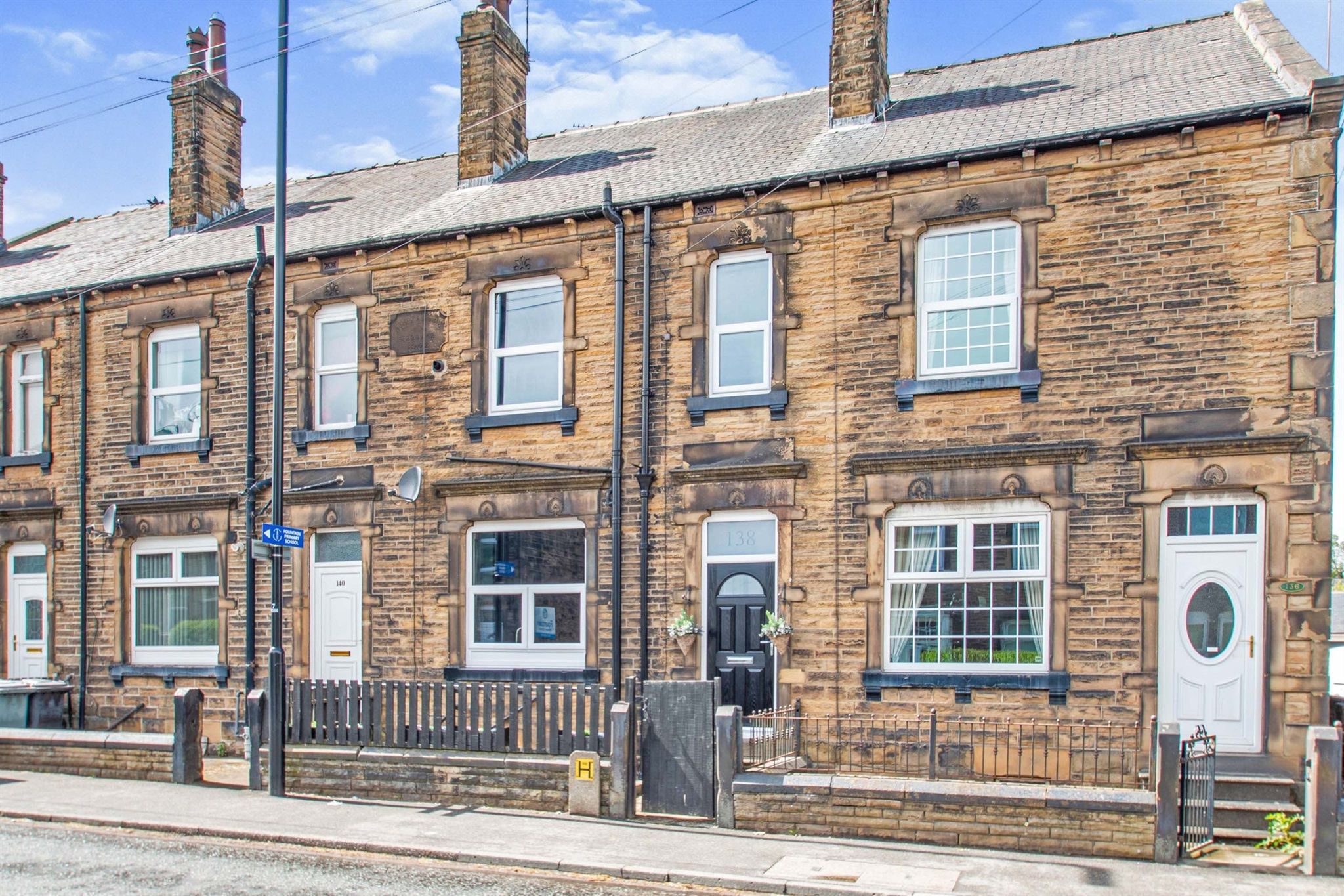 1 bed terraced house for sale in Fountain Street, Morley, Leeds LS27