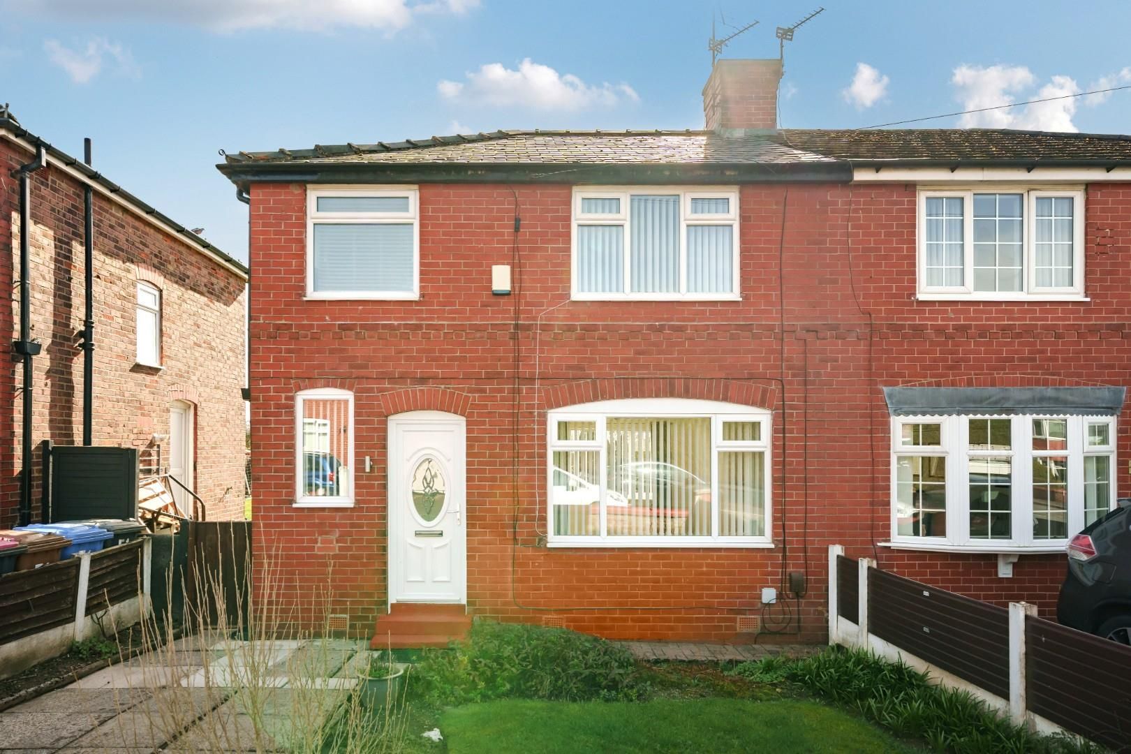 3 bed semidetached house to rent in Sunningdale Drive, Salford M6 Zoopla
