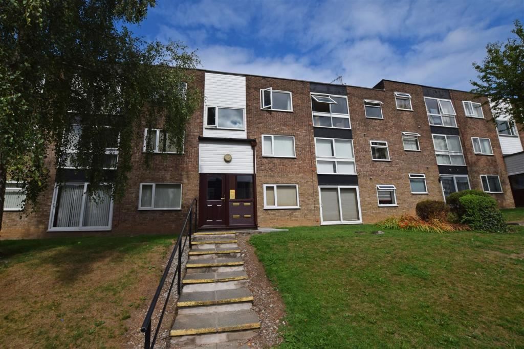 1 bed flat for sale in Baguley Crescent, Middleton, Manchester M24 Zoopla