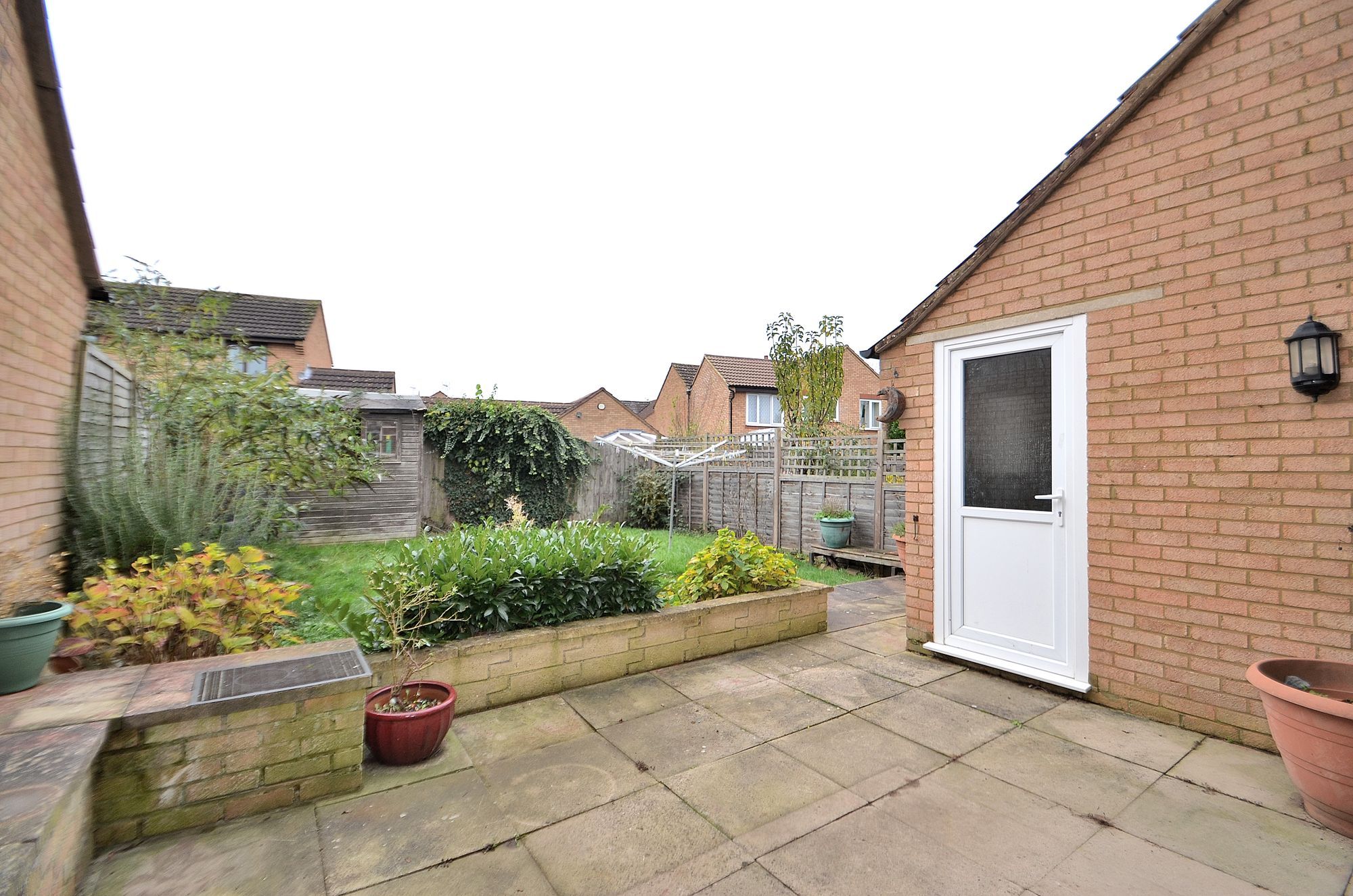 3 bed linkdetached house for sale in Leigh Hill, Emerson Valley MK4 Zoopla