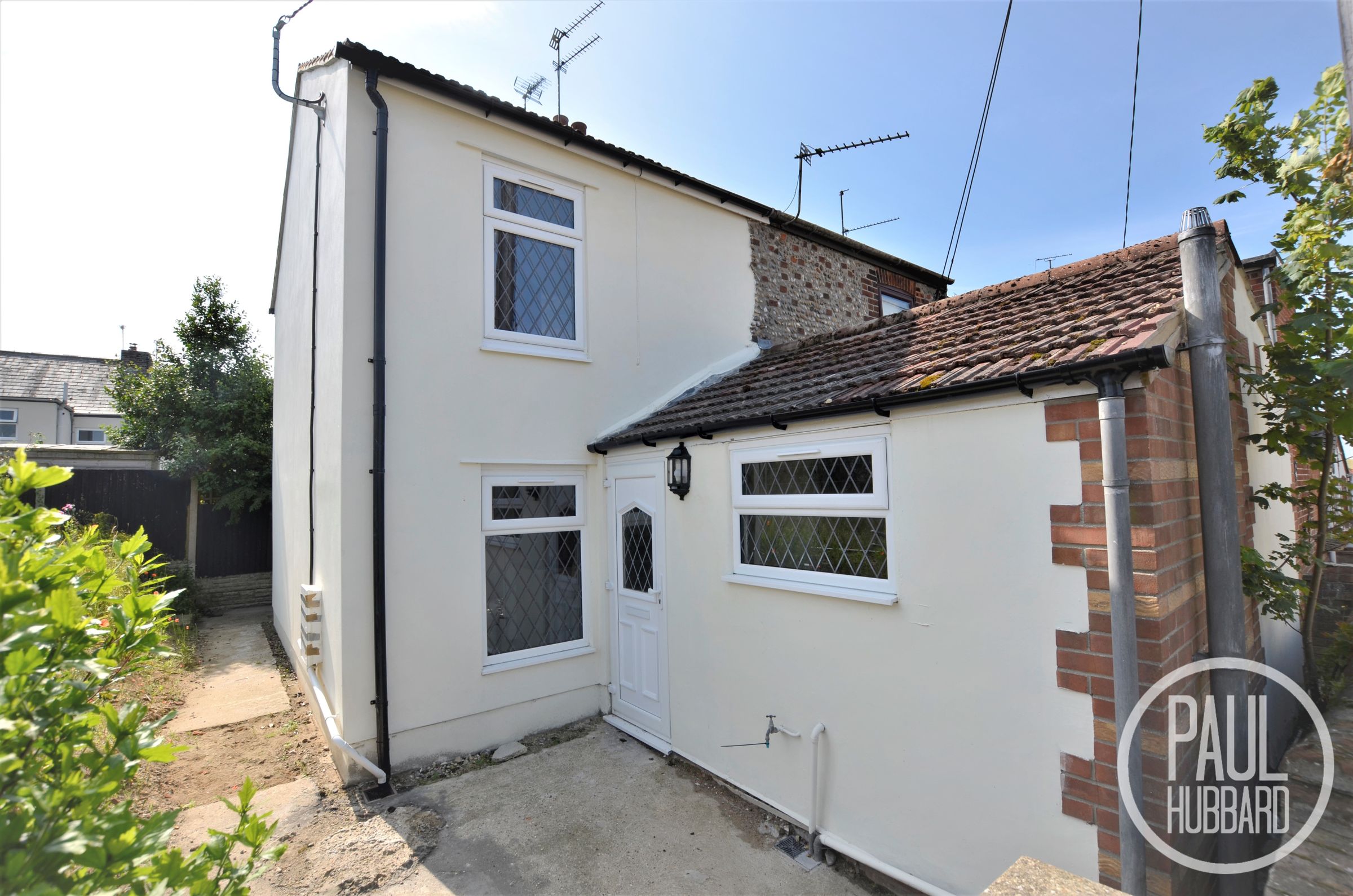 2 bed end terrace house for sale in Green Lane, Kessingland, Suffolk