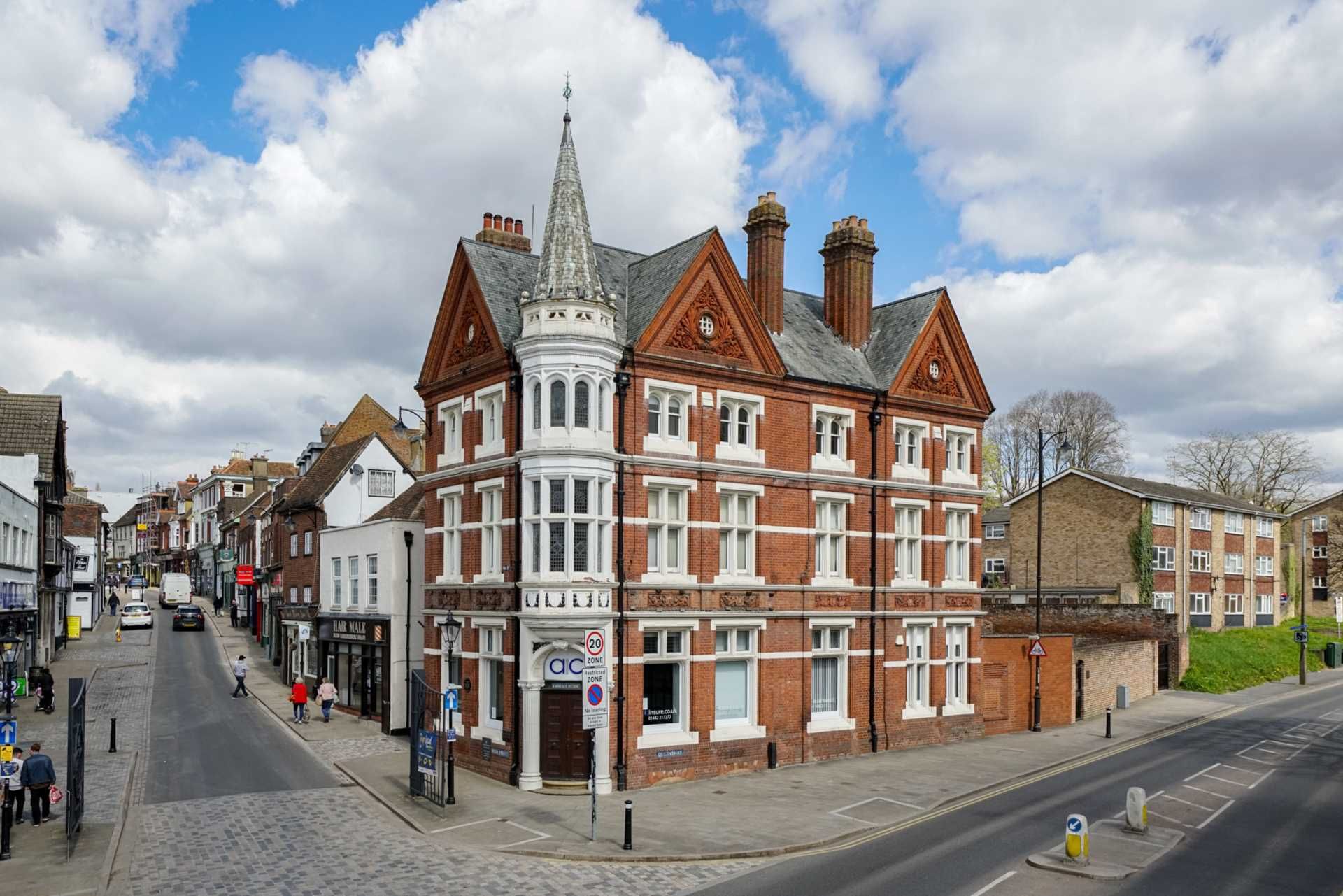 High Street, Old Town HP1  