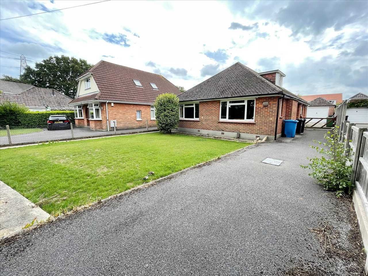 Spicer Lane, Bearwood, Bournemouth BH11