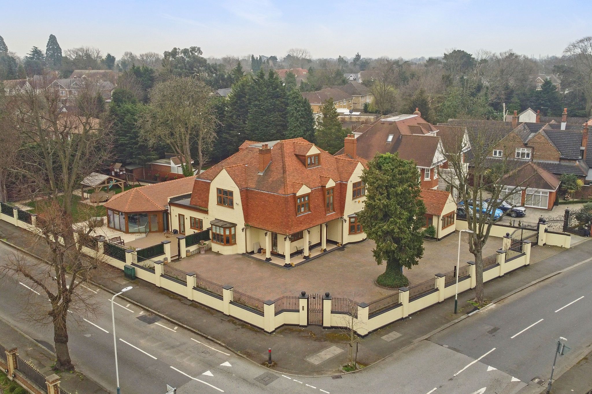 7 bed detached house for sale in Elm Grove, Emerson Park, Hornchurch