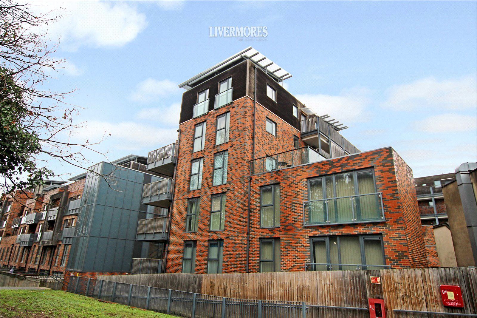 2 bed flat for sale in Townhall Square, Crayford, Kent DA1 Zoopla