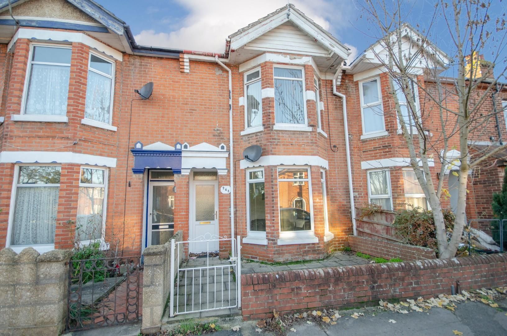 3 bed terraced house for sale in Cranbury Road, Eastleigh, Hampshire