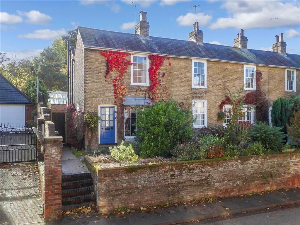 2 bed end terrace house for sale in Old Dover Road, Canterbury, Kent