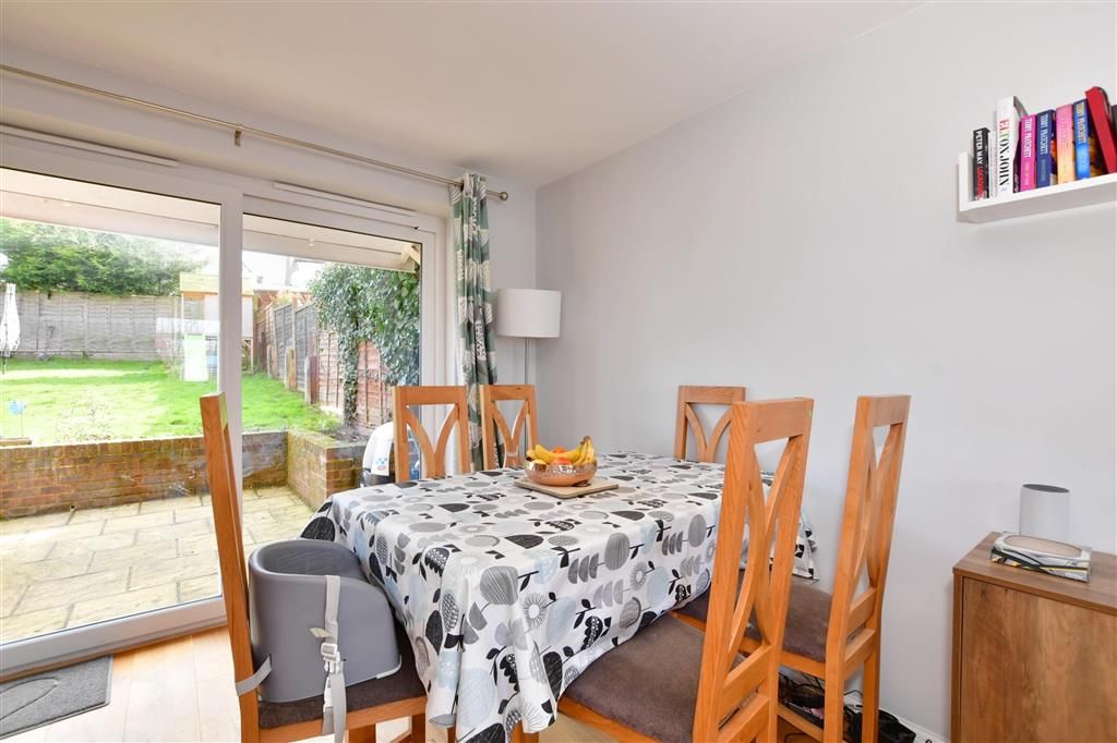 3 bed semidetached house for sale in Hunt Road, Tonbridge, Kent TN10