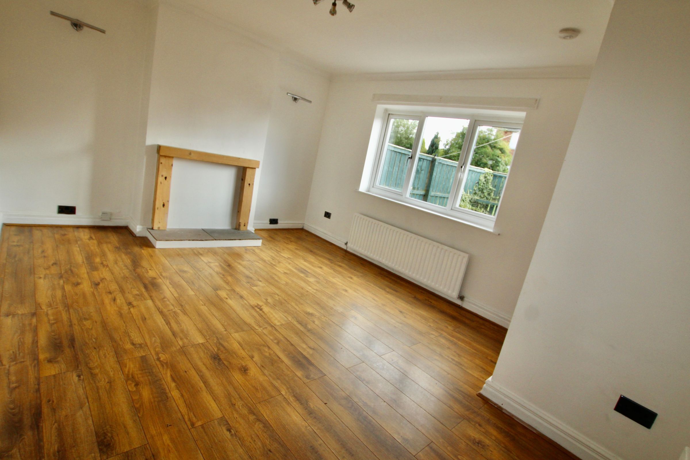 3 bed semidetached house to rent in Sanhope Gardens, Anfield Plain DH9