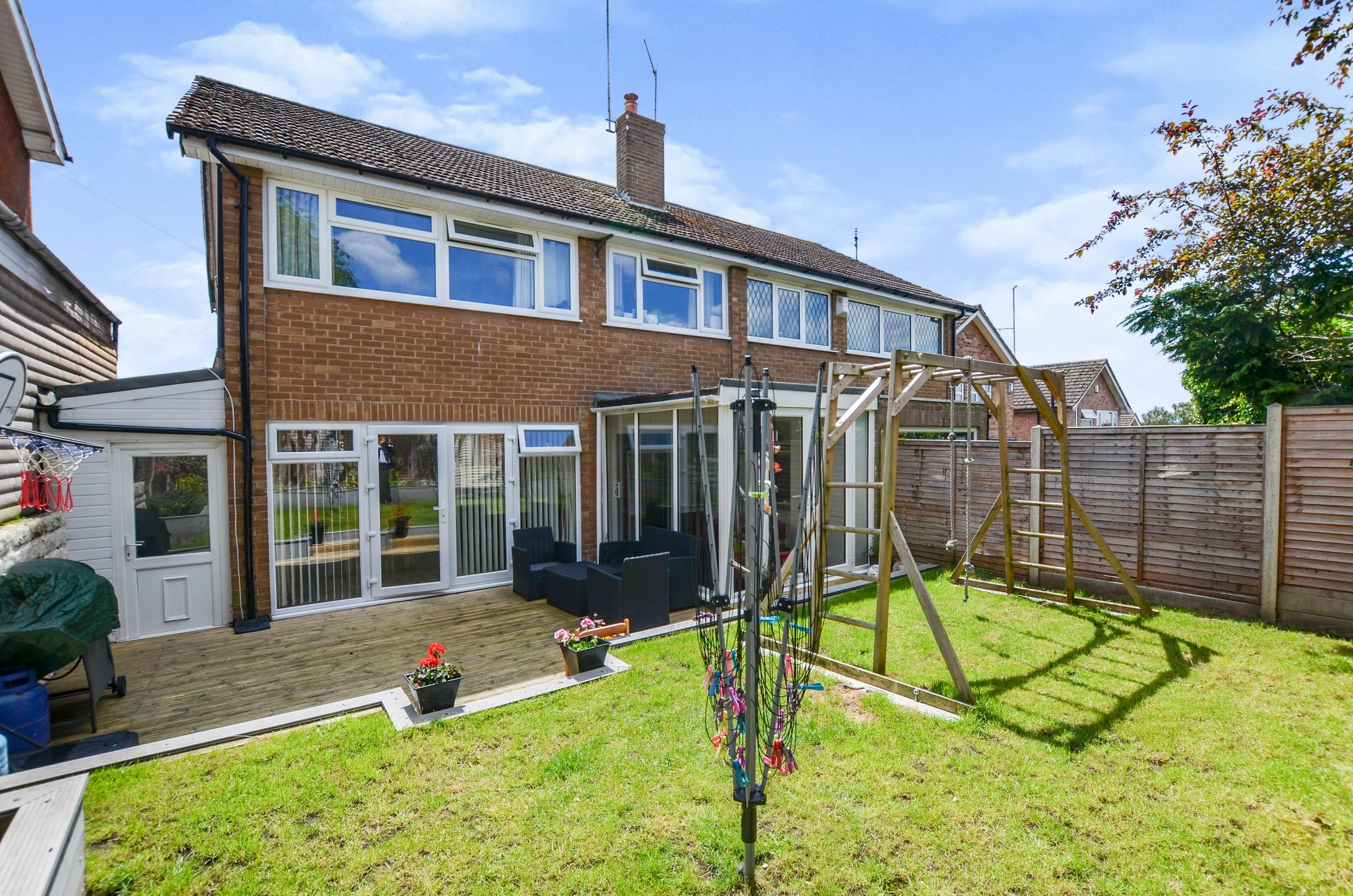 5 bed semidetached house for sale in Broomhill Lane, Great Barr B43