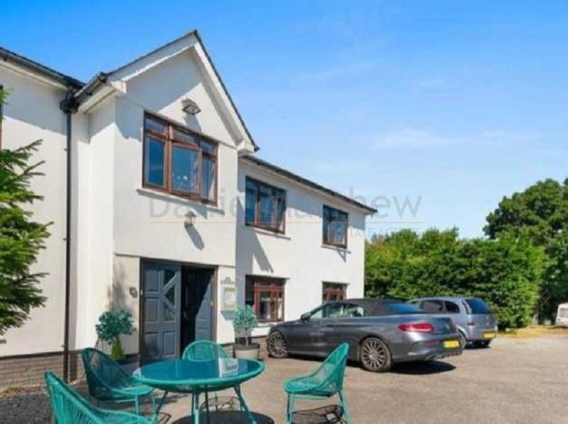 10 bed detached house for sale in Port Road, Rhoose, Barry CF62 Zoopla