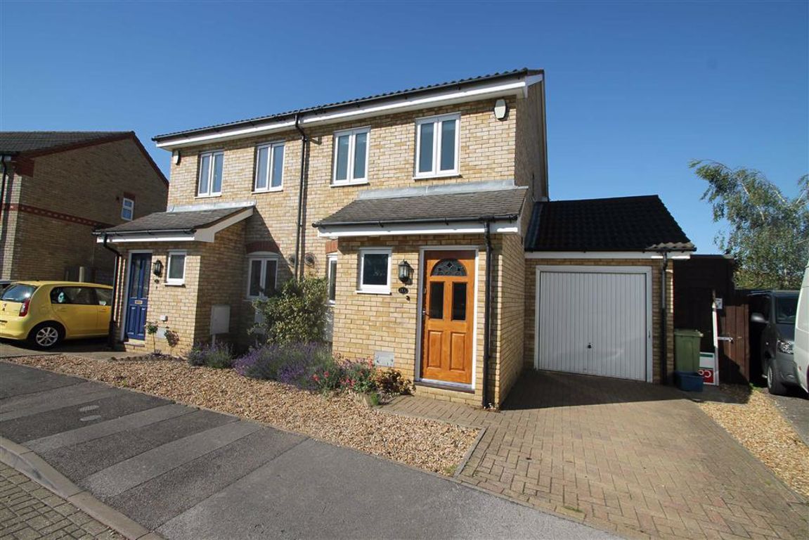 3 bed semidetached house to rent in Lanercost Crescent, Monkston