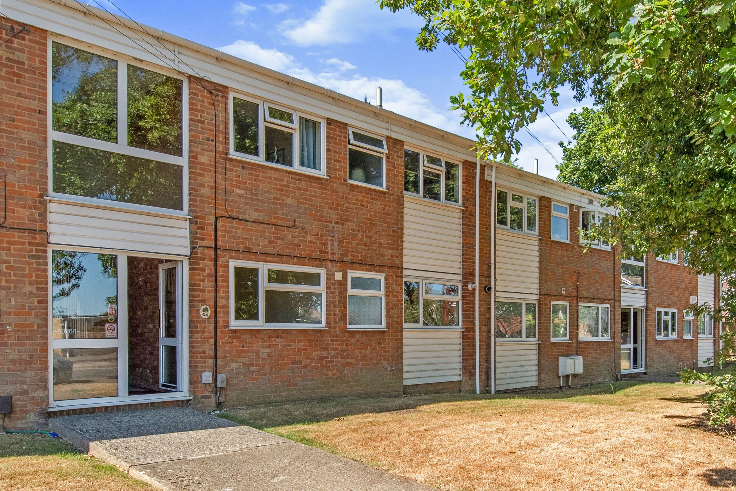 2 bed flat for sale in Sedley Close, Gillingham ME8 Zoopla