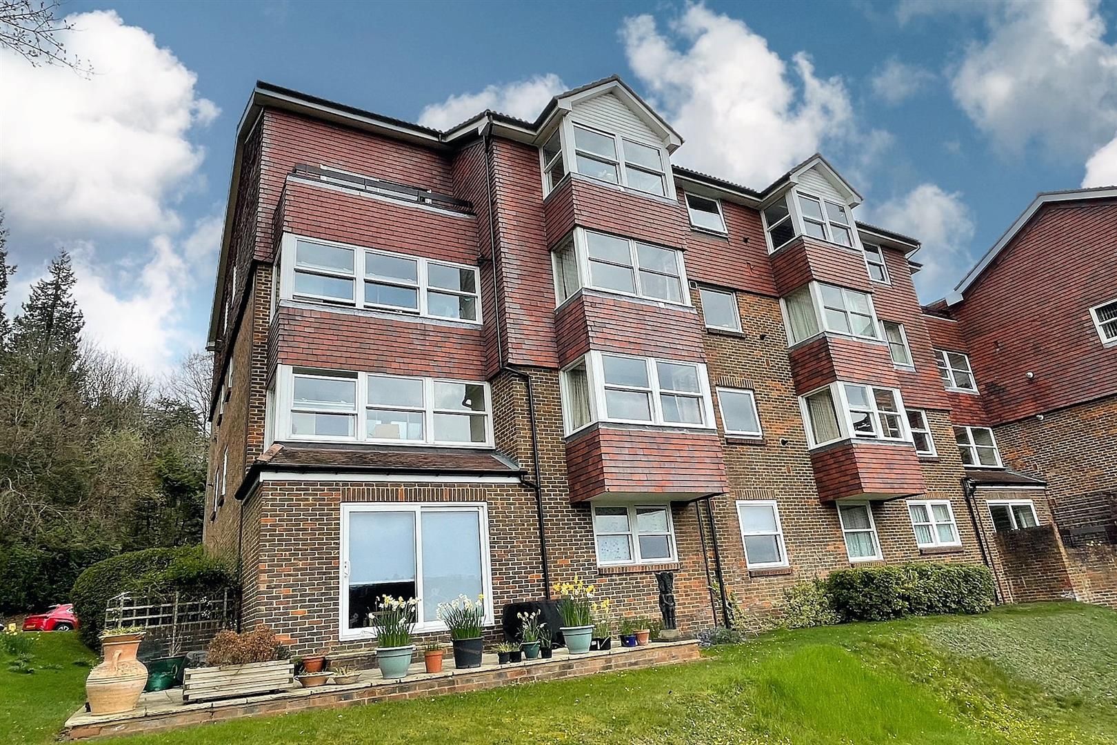 Rookwood Court, Portsmouth Road, Guildford GU2  