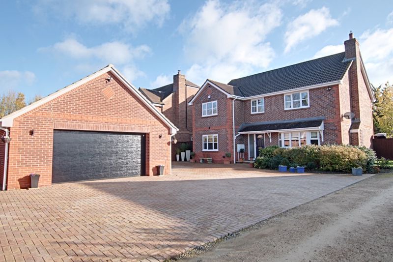 5 bed detached house for sale in Hilperton Road, Hilperton, Trowbridge